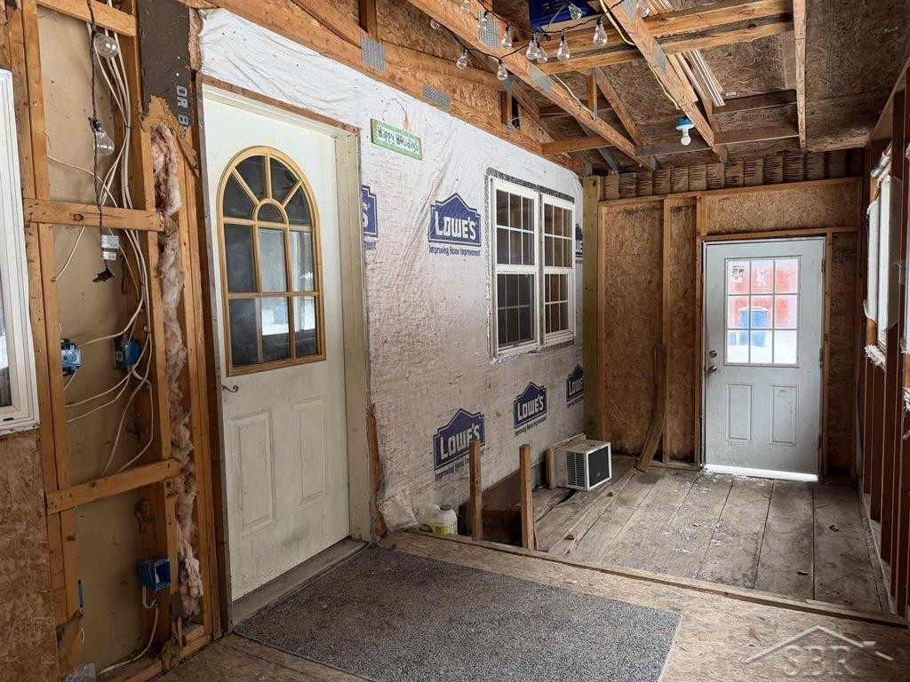 593 W Kessler Court, Sanford, MI 48657 — Photo 4