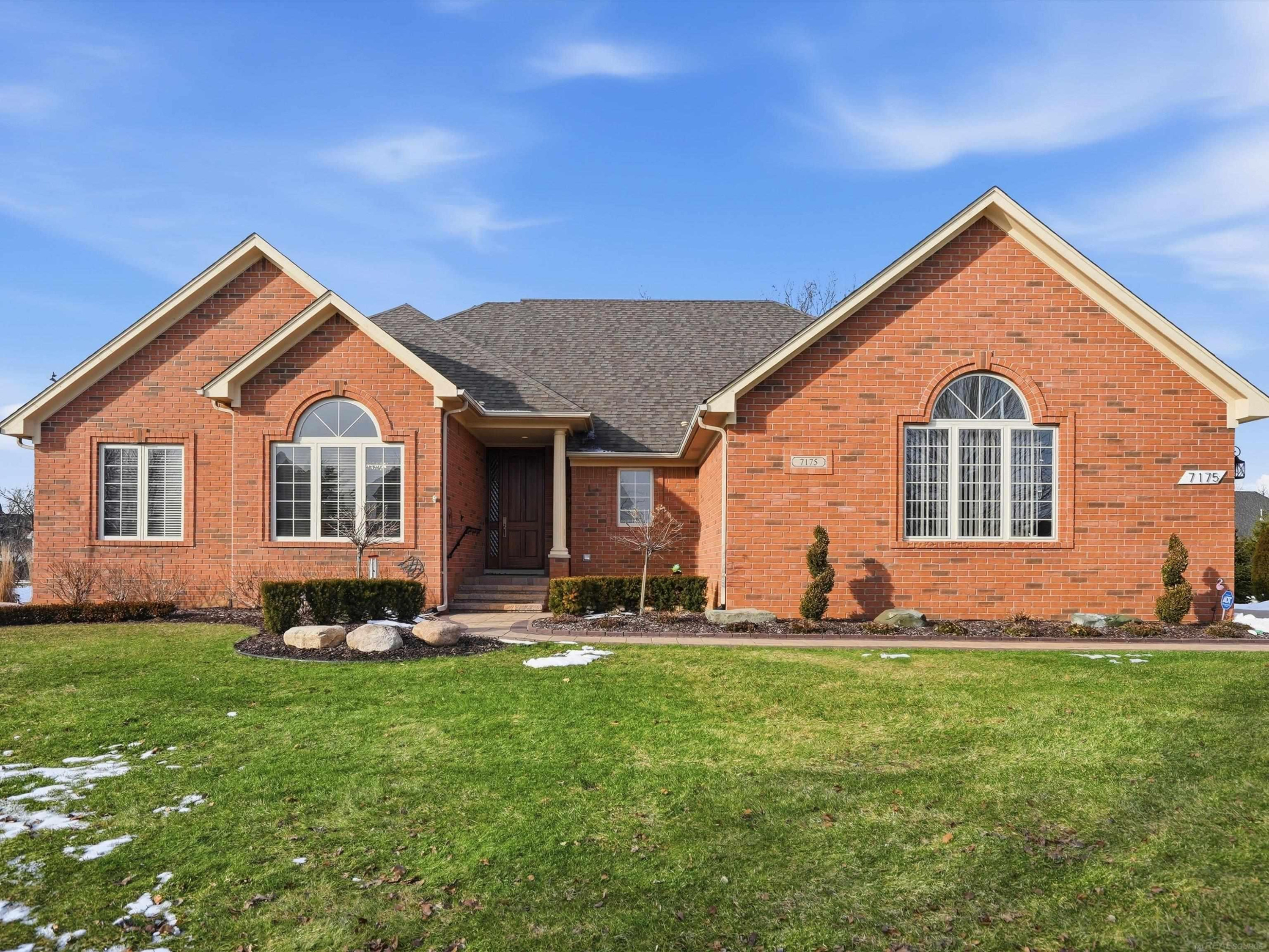 7175 N Georgetowne, MI 48095 — Photo 2