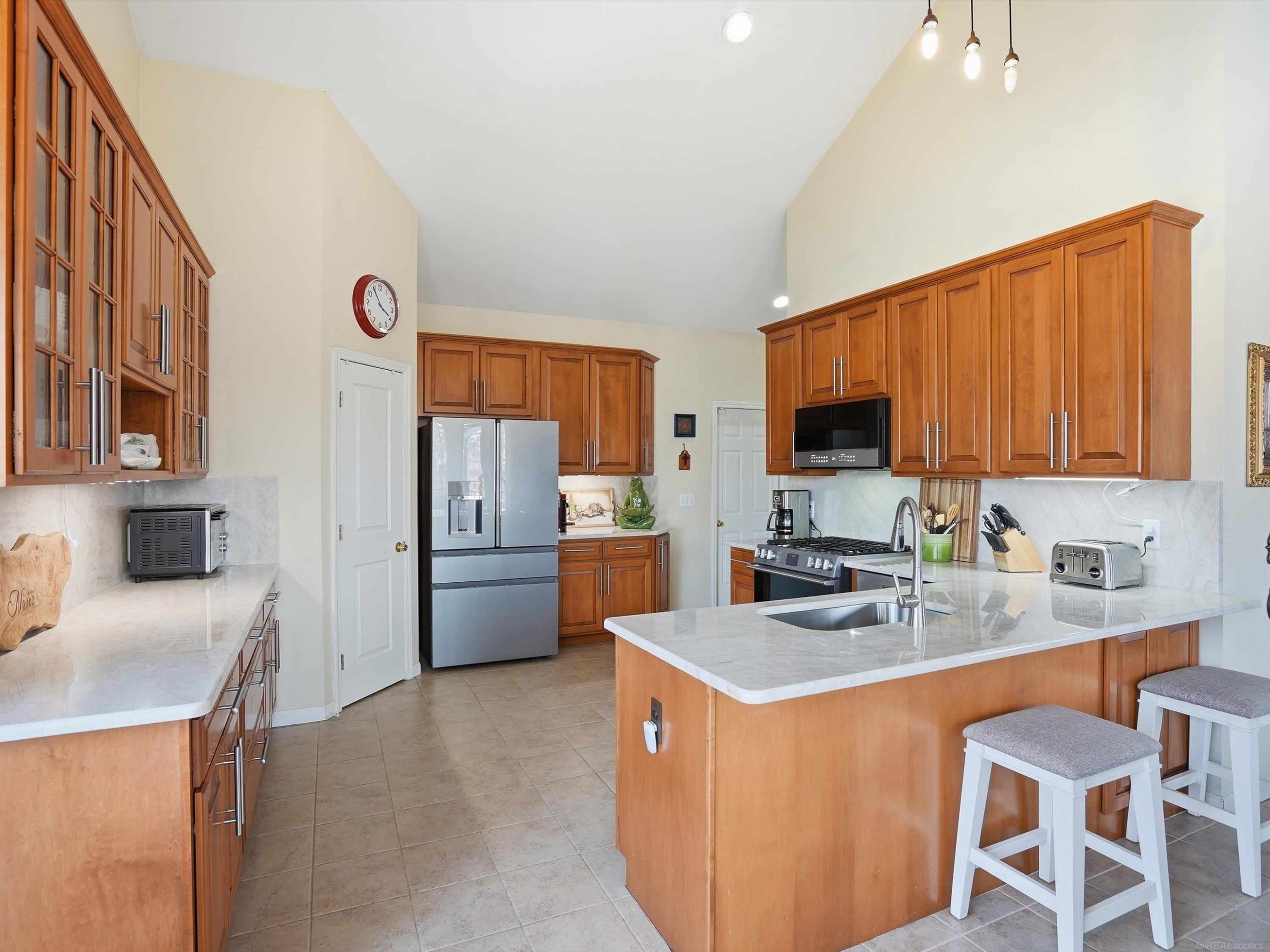 7175 N Georgetowne, MI 48095 — Photo 12