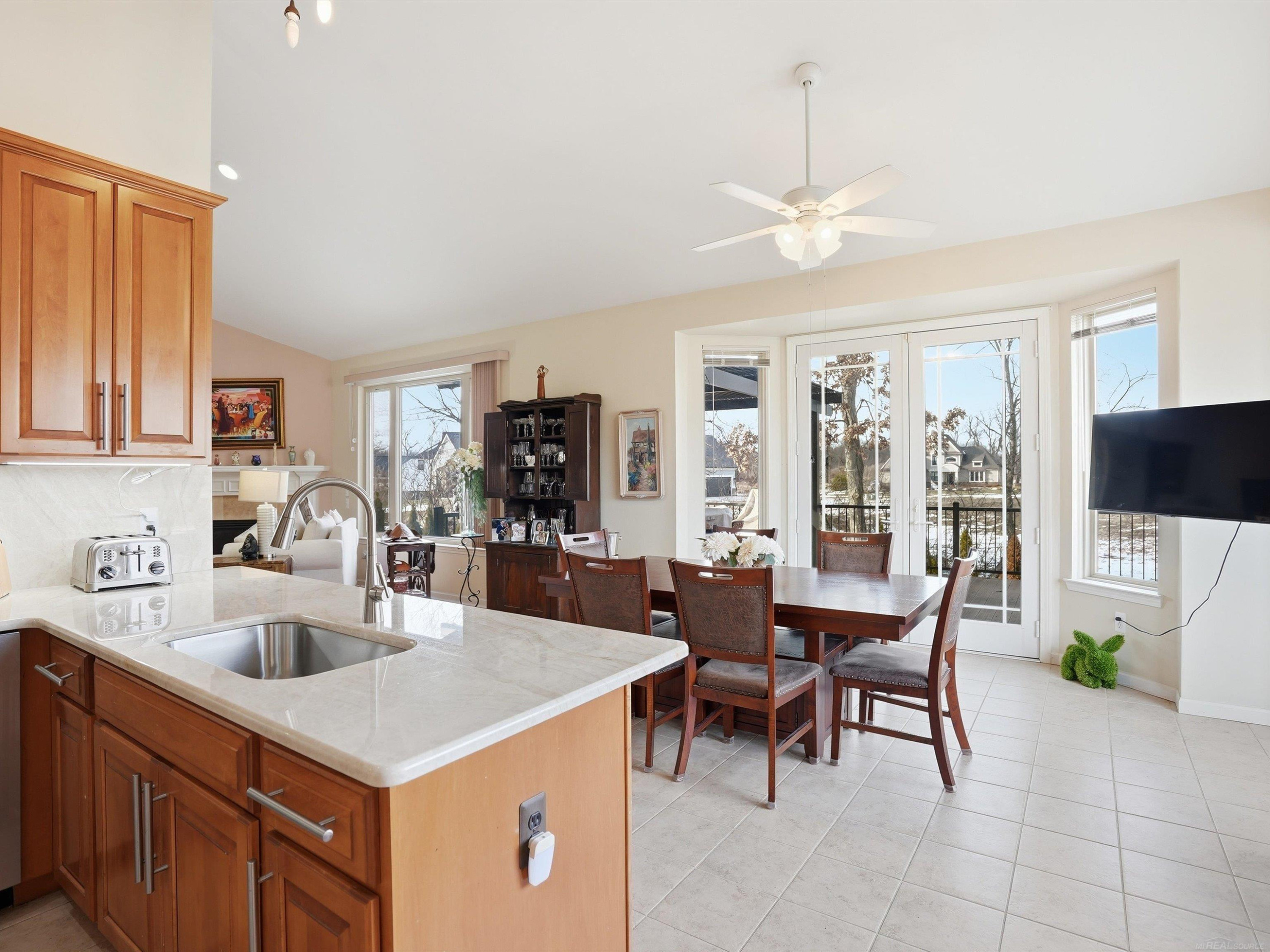 7175 N Georgetowne, MI 48095 — Photo 14