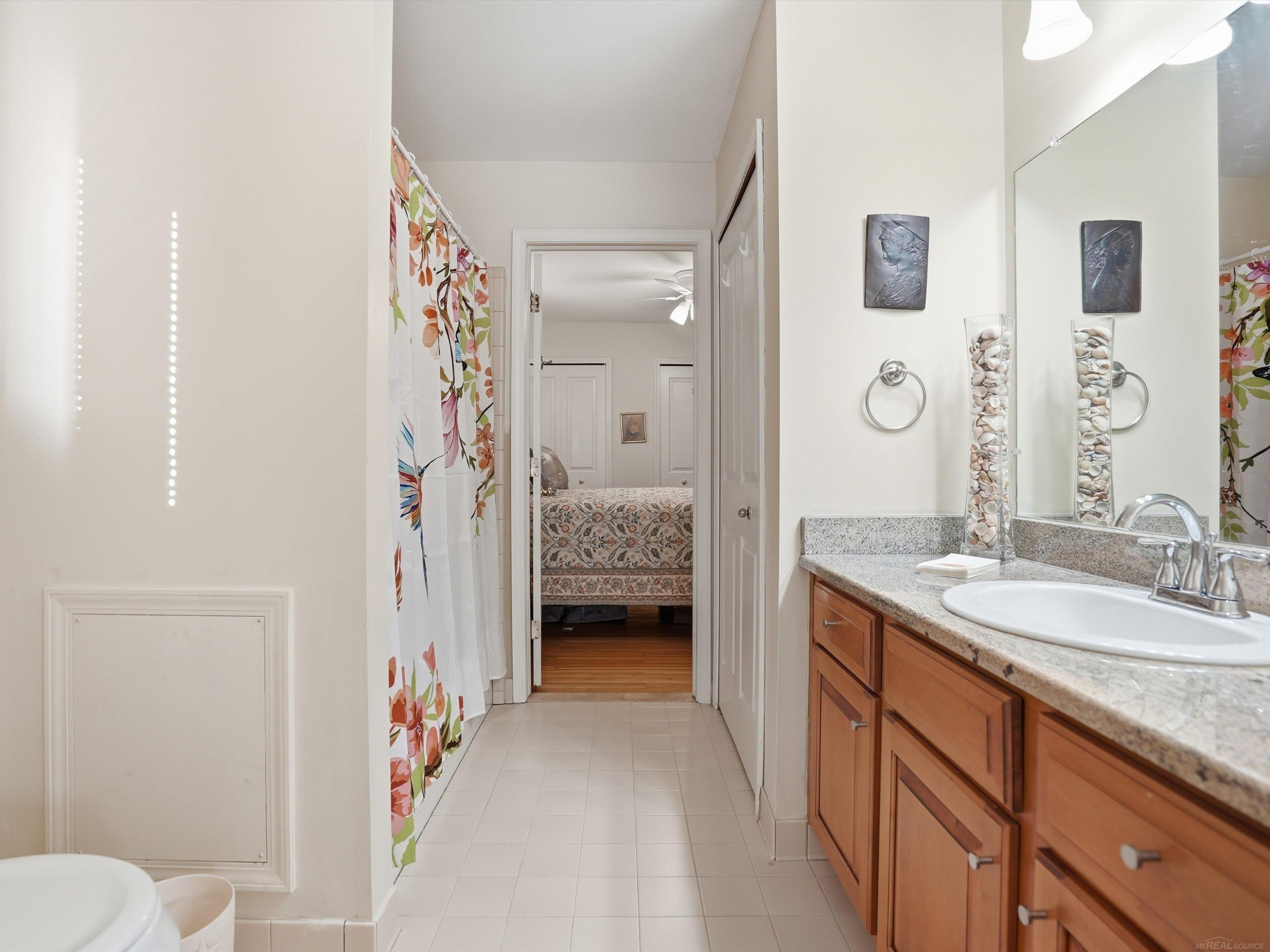 7175 N Georgetowne, MI 48095 — Photo 24