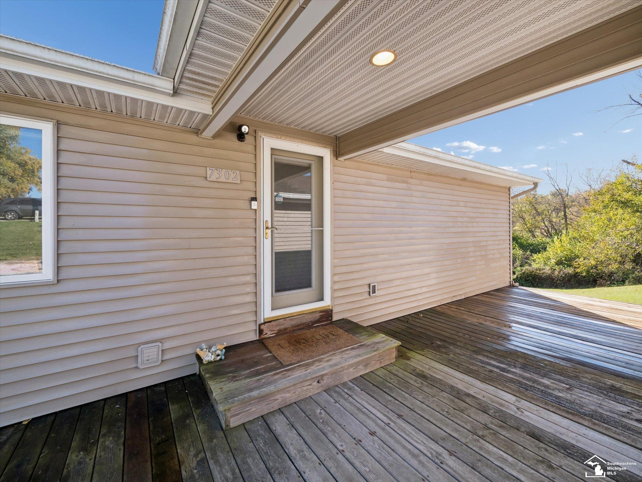 7302 N Lakeview Drive, Hillsdale, MI 49242 — Photo 5