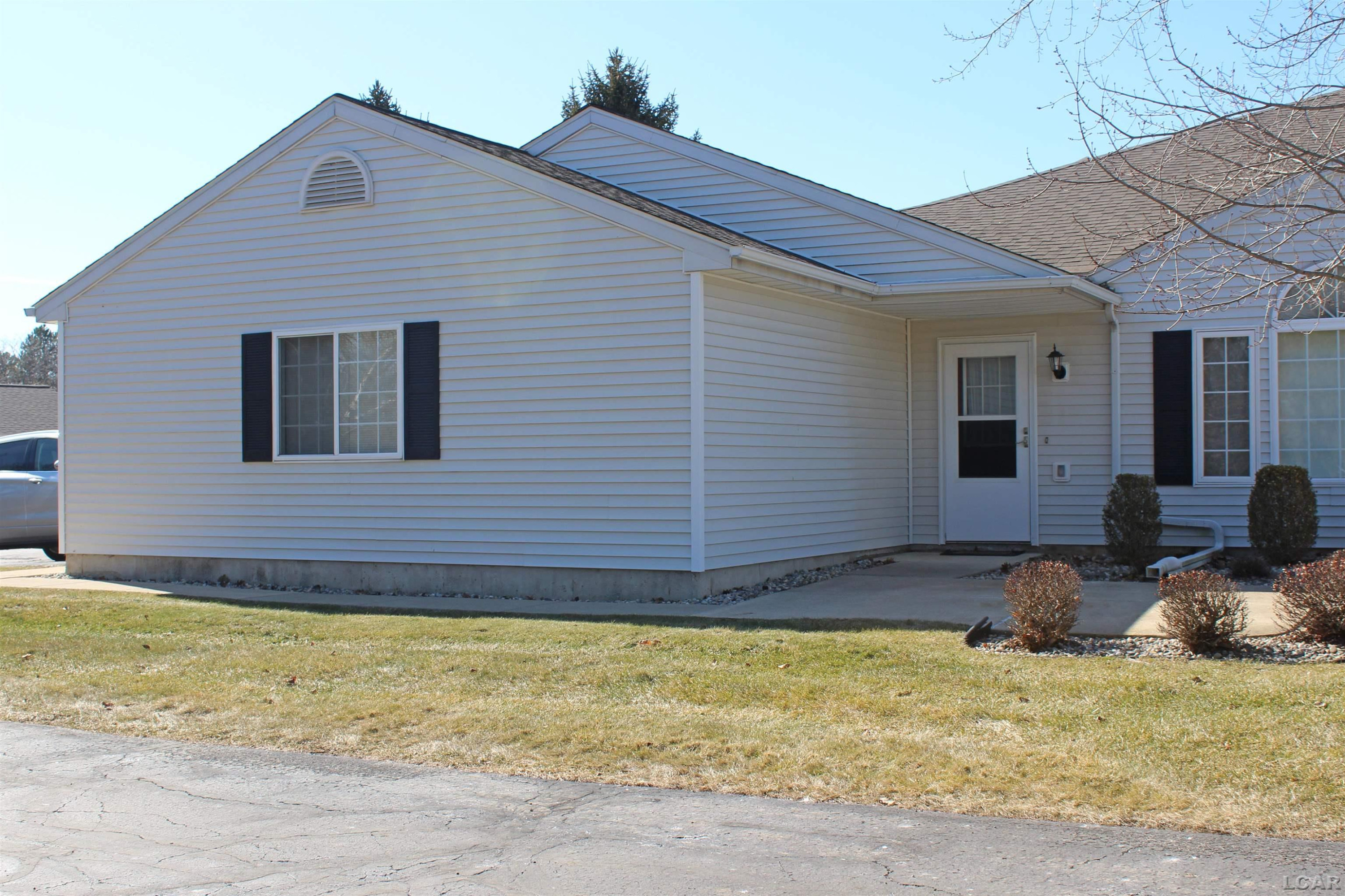1003 Carriage Drive, Tecumseh, MI 49286 — Photo 16