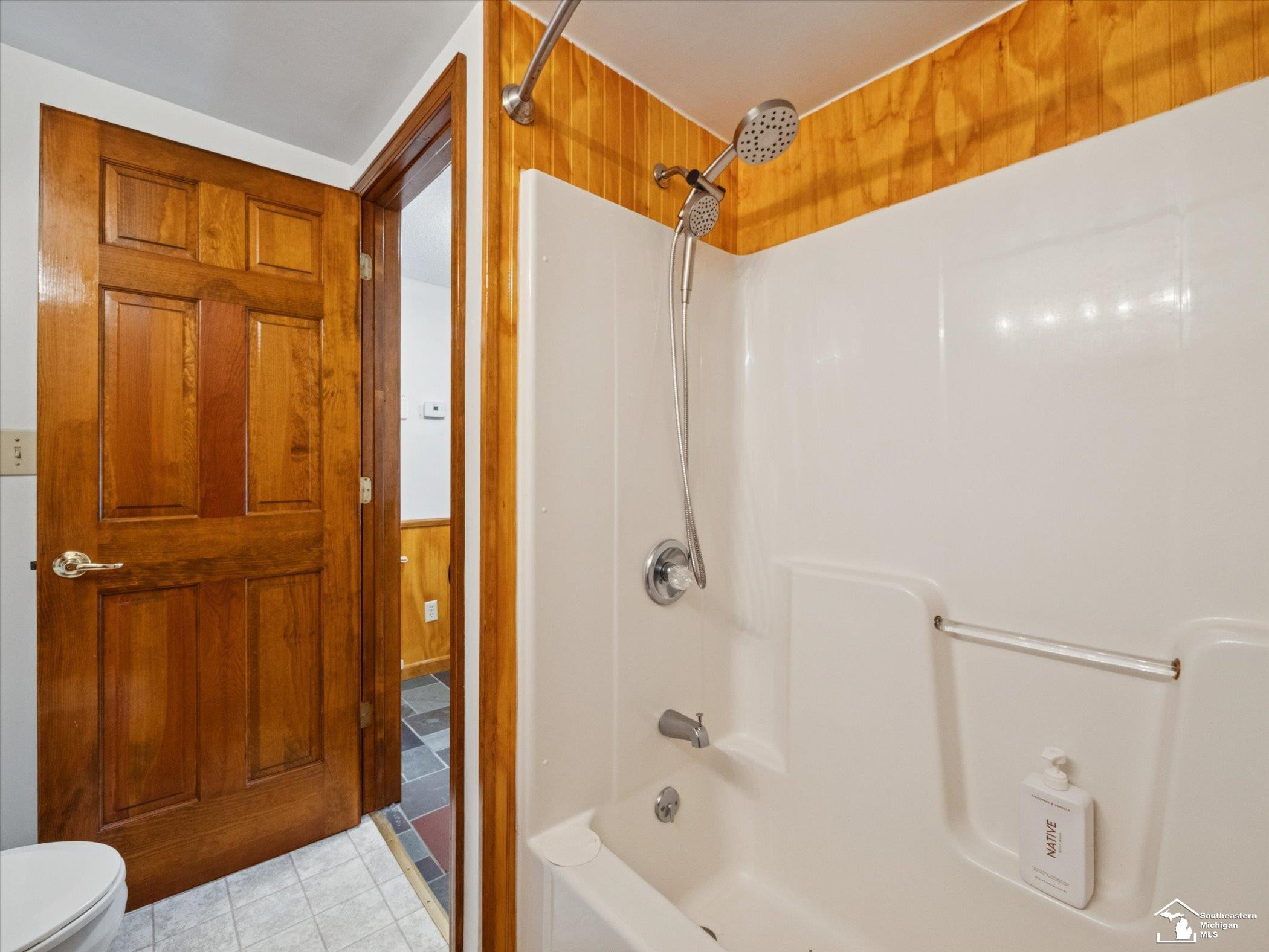 7302 N Lakeview Drive, Hillsdale, MI 49242 — Photo 30