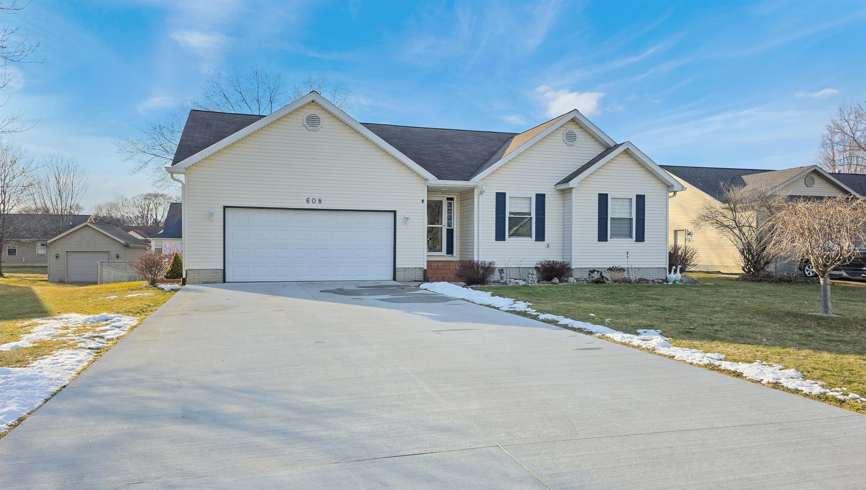 608 Stone Creek Pass, Clio, MI 48420 — front exterior
