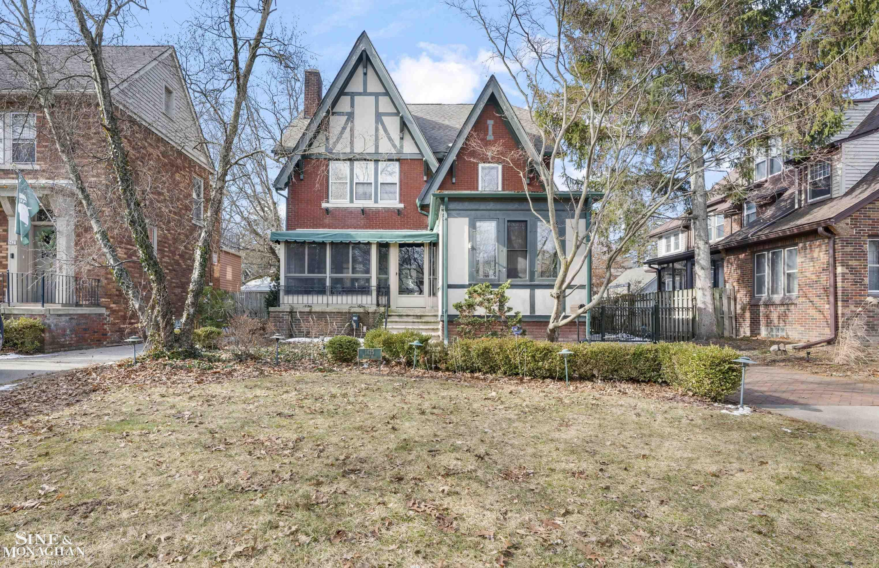 1425 Bishop Road, Grosse Pointe Park, MI 48230 — front exterior