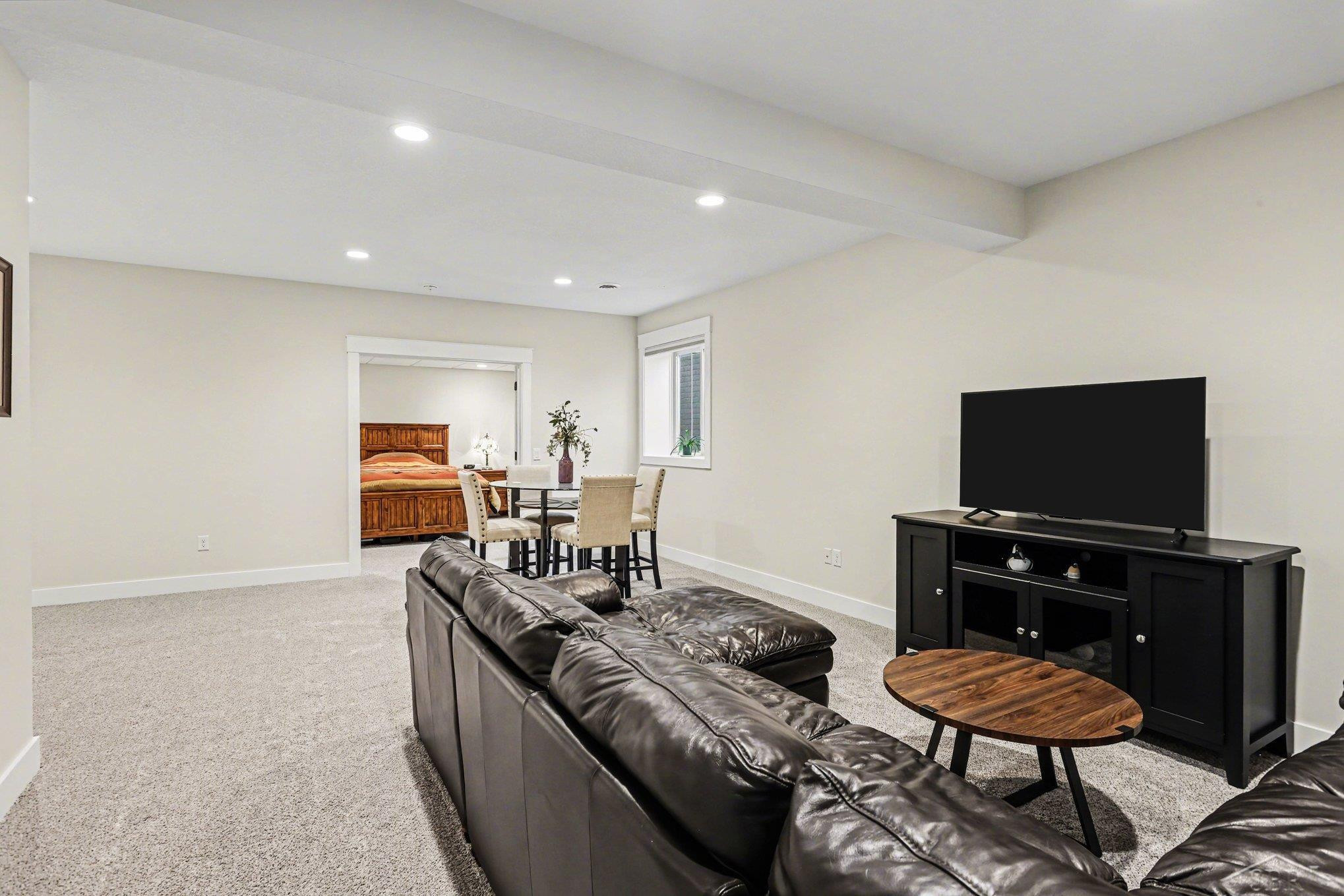 2734 Limerick Drive, Bay City, MI 48706 — Photo 17