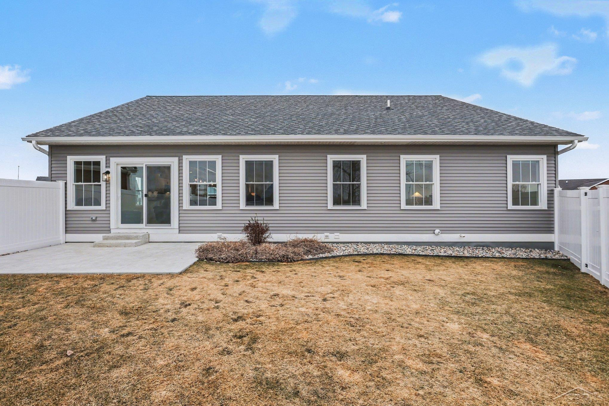 2734 Limerick Drive, Bay City, MI 48706 — Photo 24