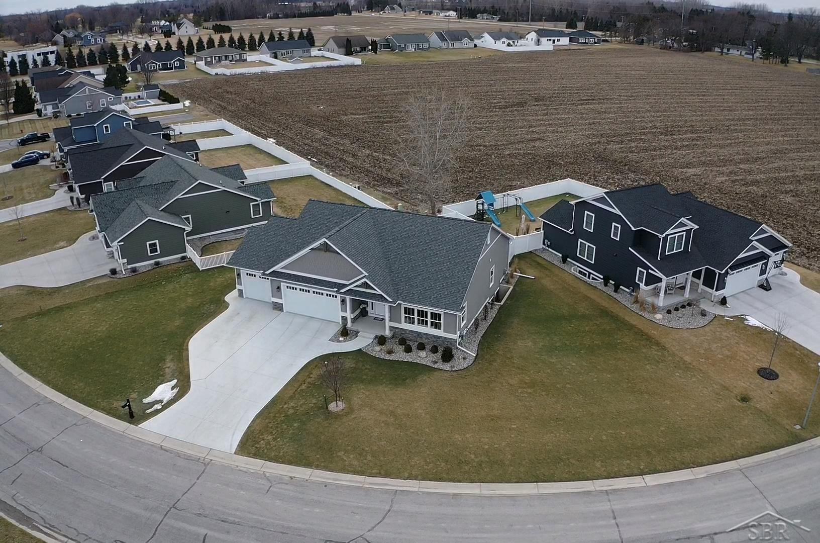 2734 Limerick Drive, Bay City, MI 48706 — Photo 31