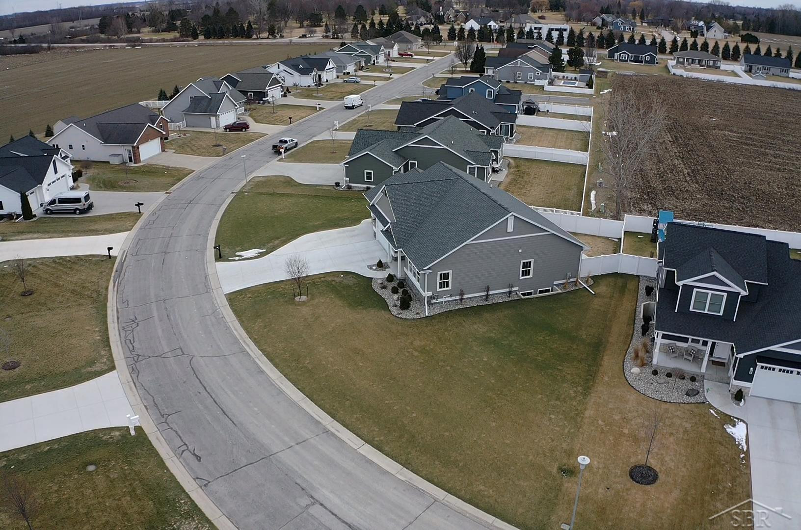 2734 Limerick Drive, Bay City, MI 48706 — Photo 32