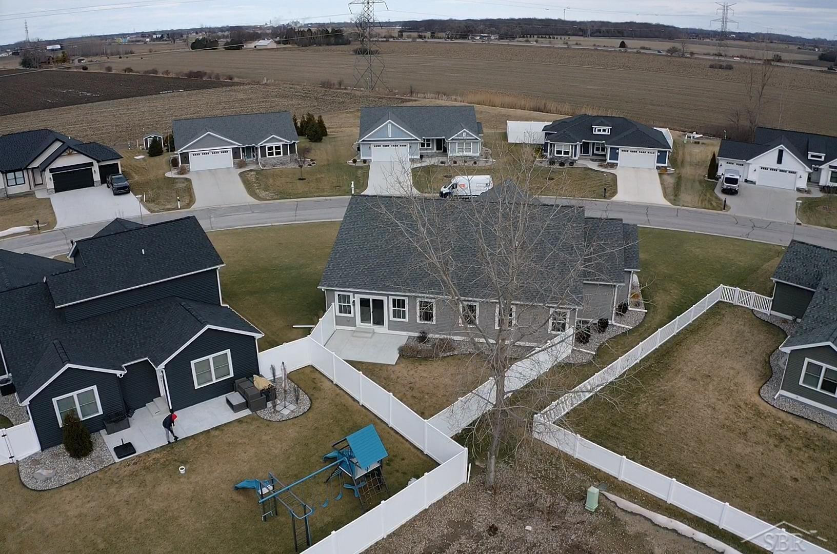 2734 Limerick Drive, Bay City, MI 48706 — Photo 33