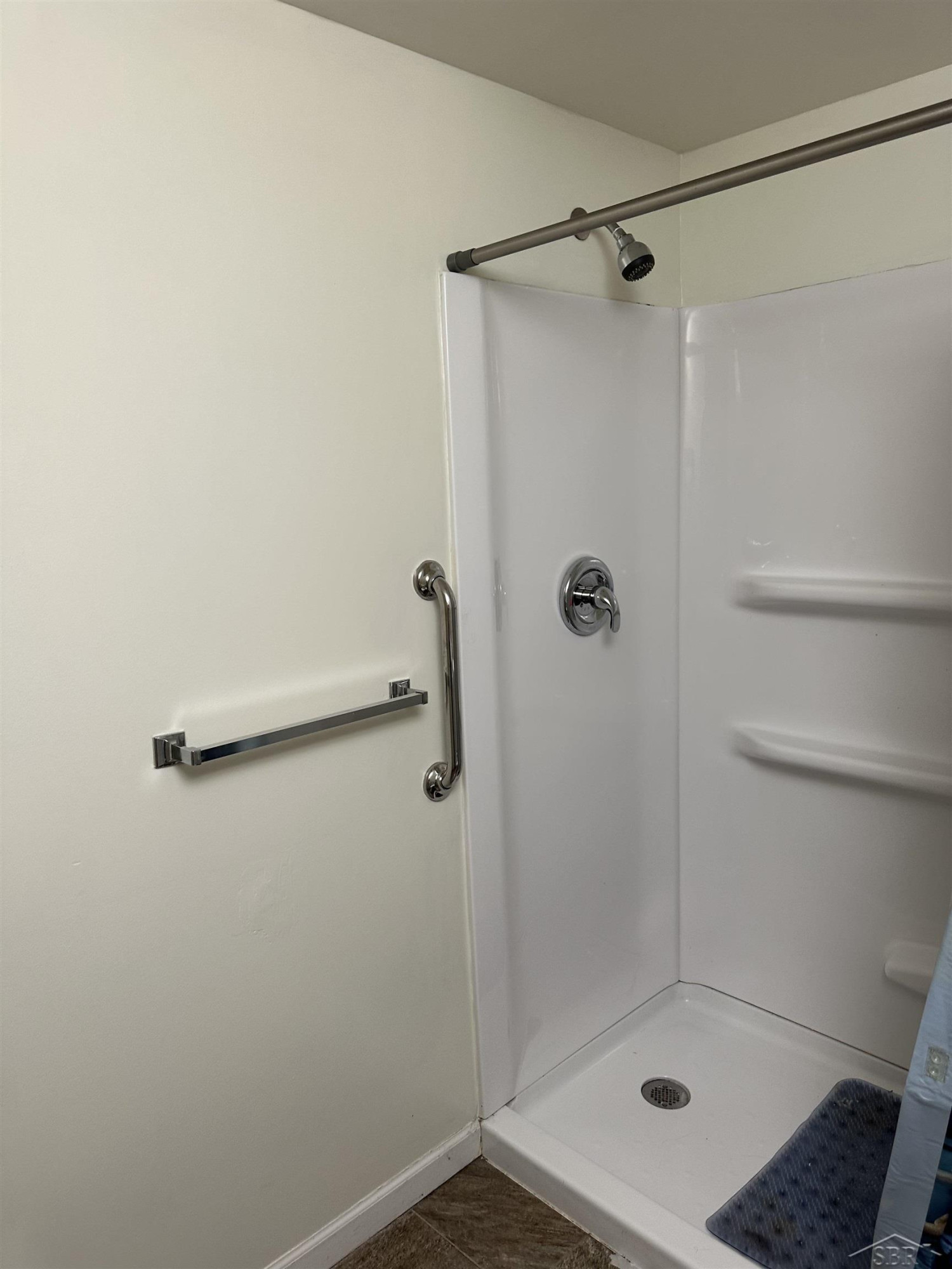 5665 East Road, Saginaw, MI 48601 — Photo 36