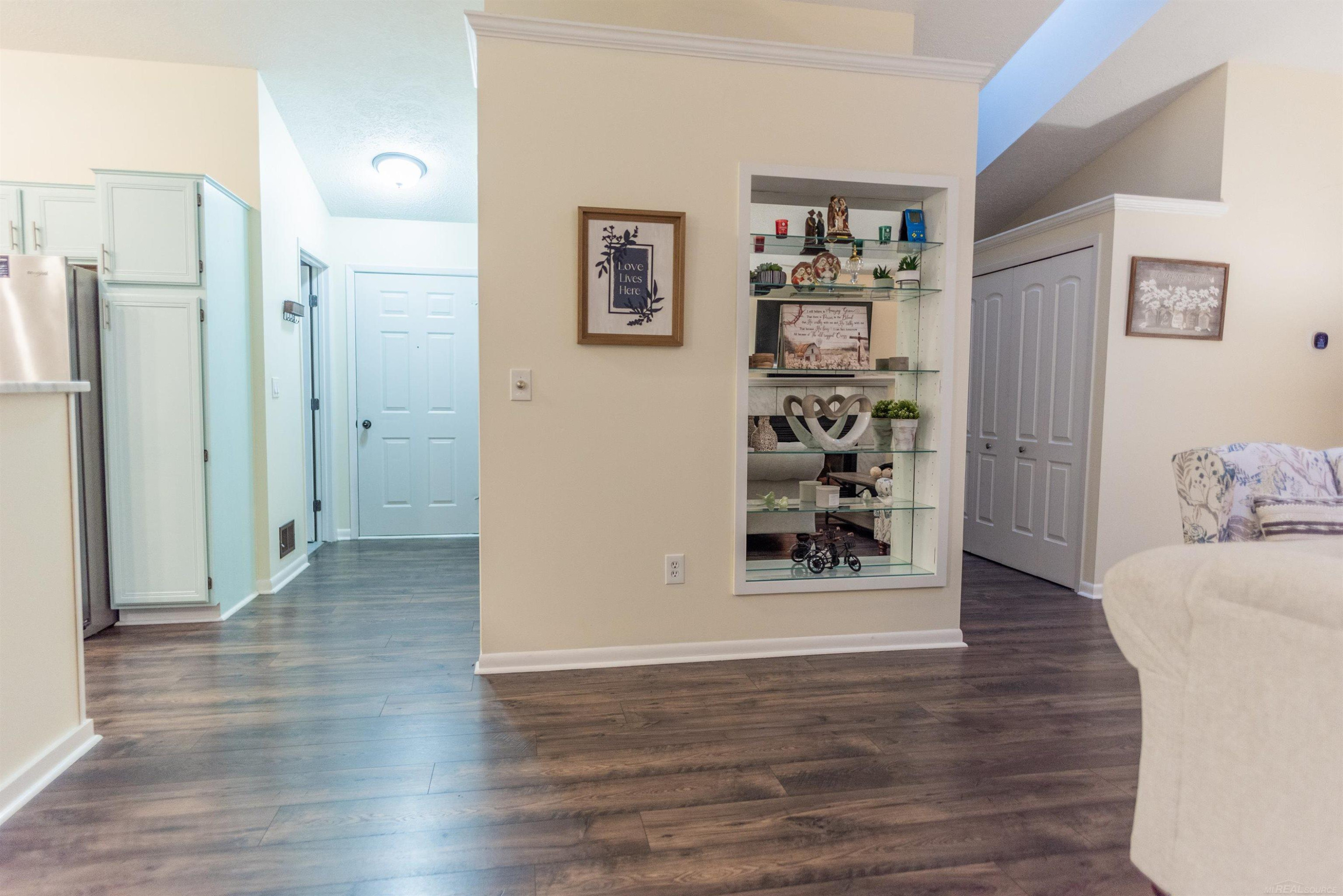 46828 Scotch Pine Lane, MI 48042 — Photo 11