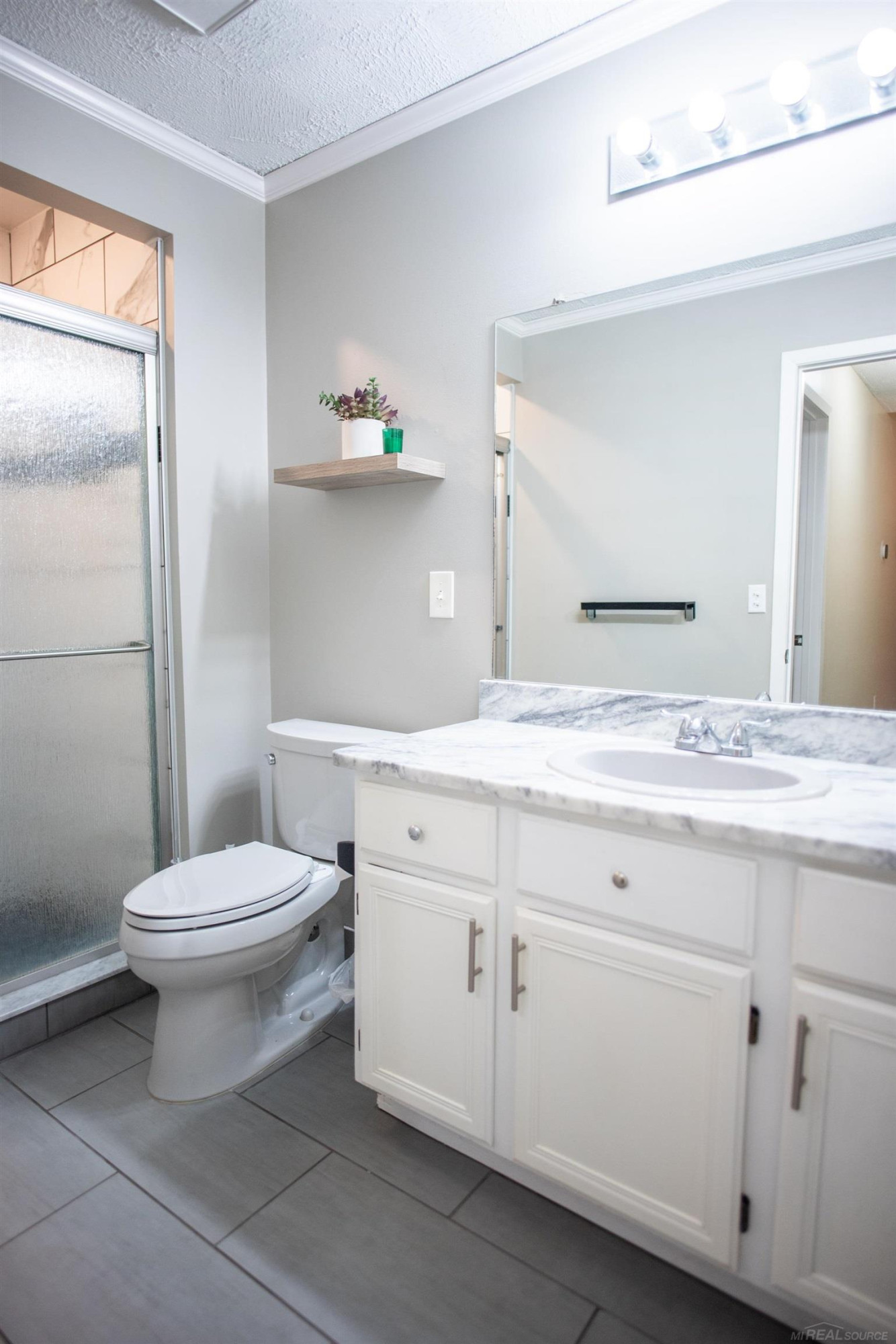 46828 Scotch Pine Lane, MI 48042 — Photo 16