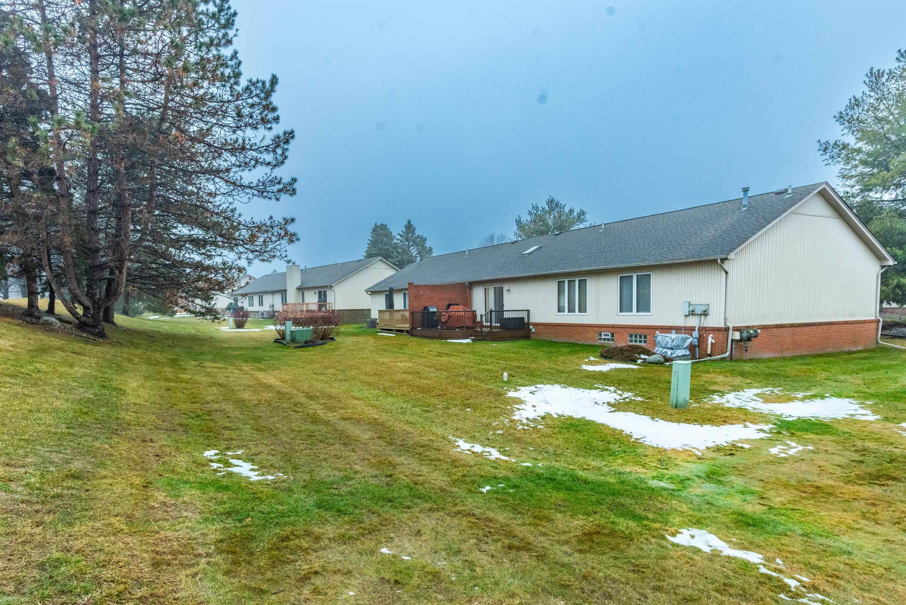 46828 Scotch Pine Lane, MI 48042 — Photo 4