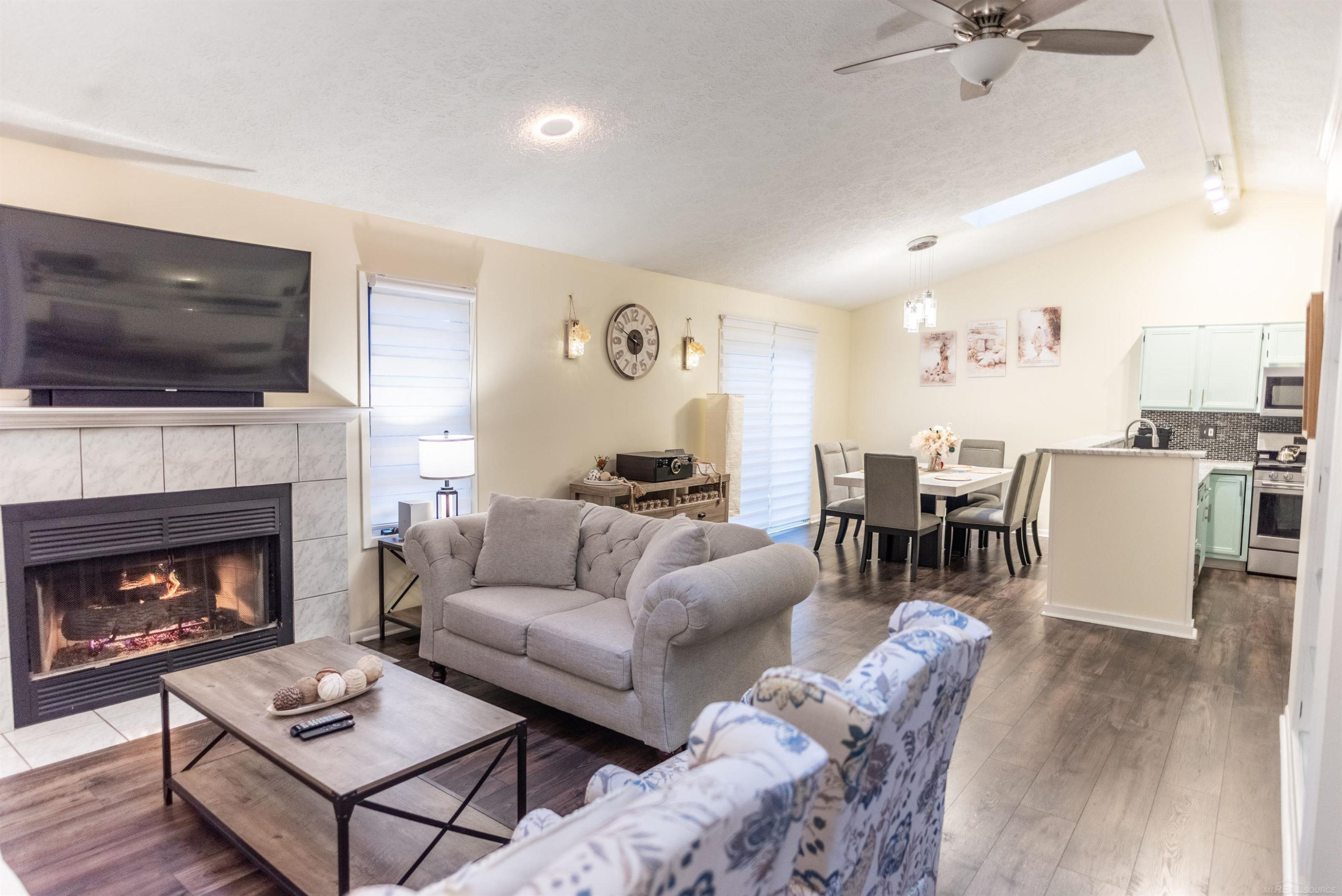 46828 Scotch Pine Lane, MI 48042 — Photo 5