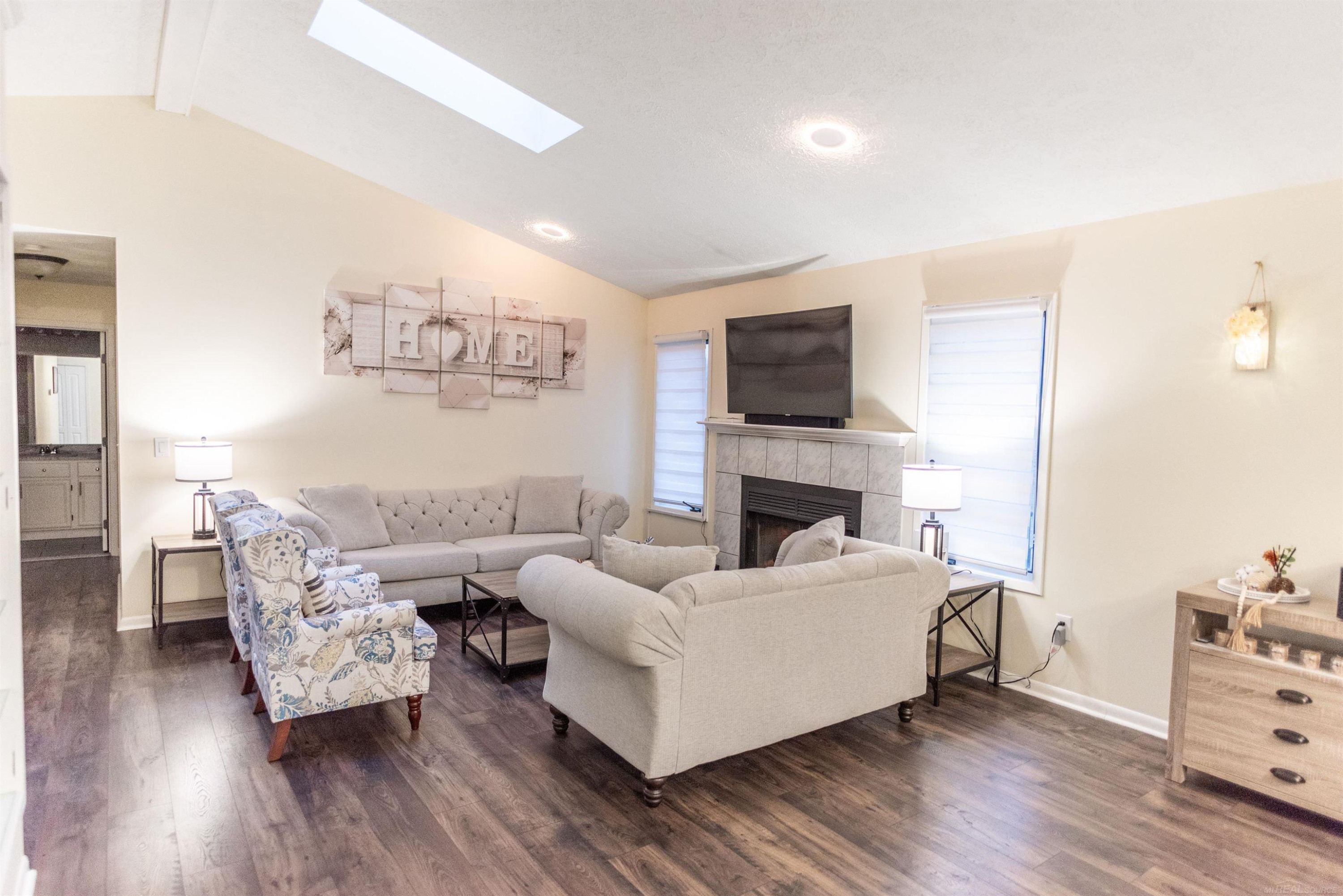 46828 Scotch Pine Lane, MI 48042 — Photo 6