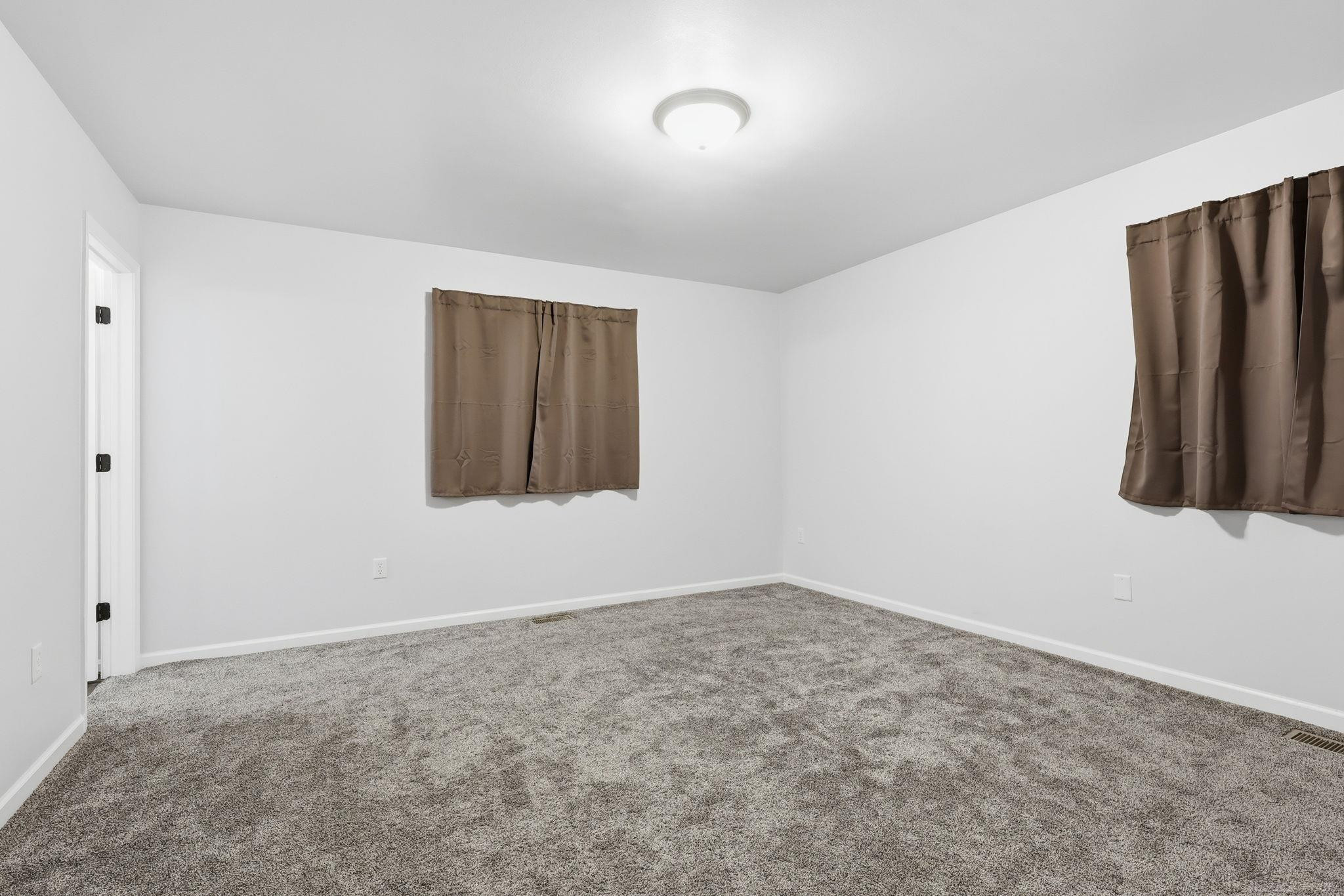 4245 Tristen Avenue, MI 48059 — Photo 15