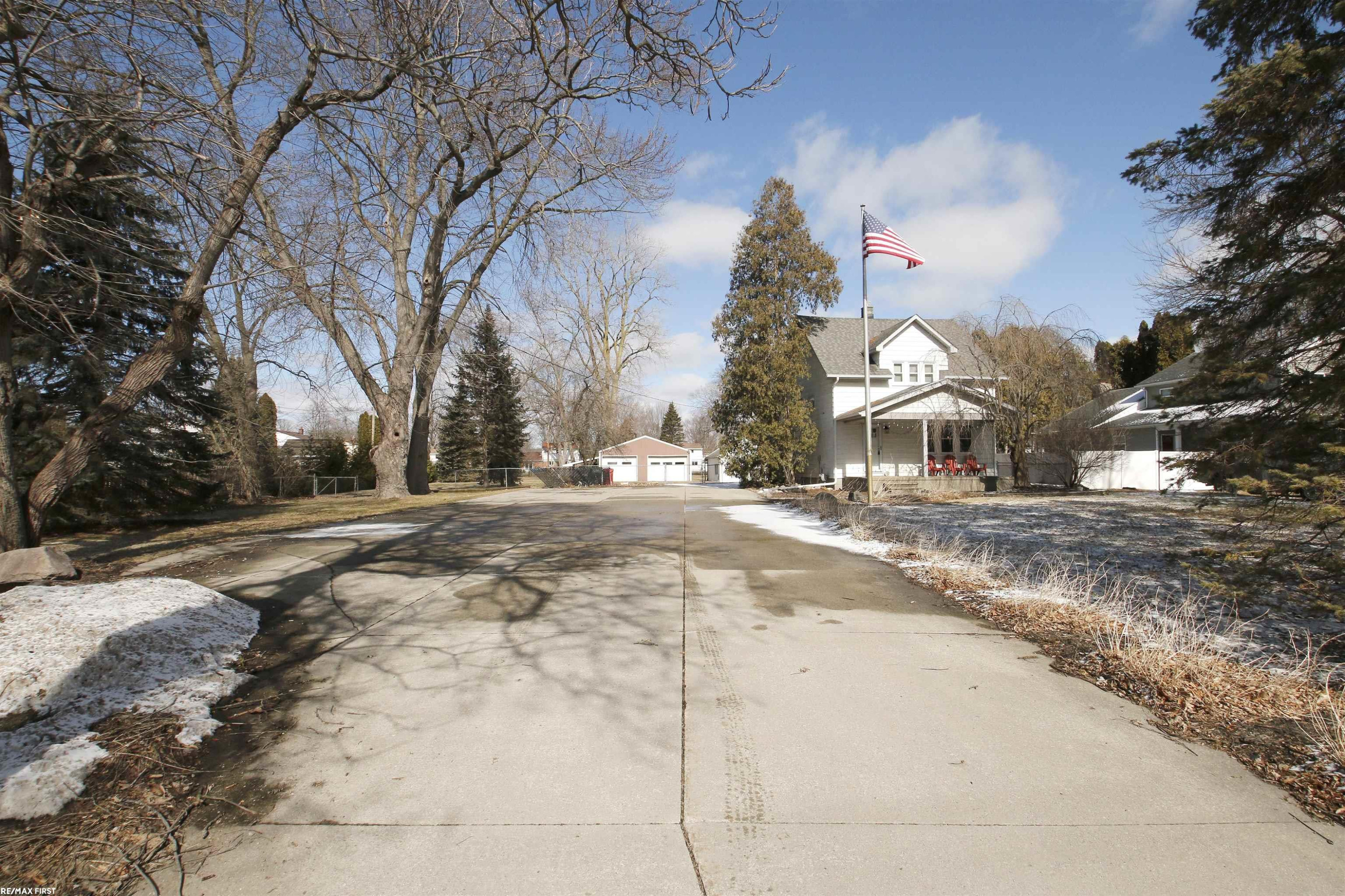 23515 Glenwood Road, Clinton Twp, MI 48035 — Photo 3