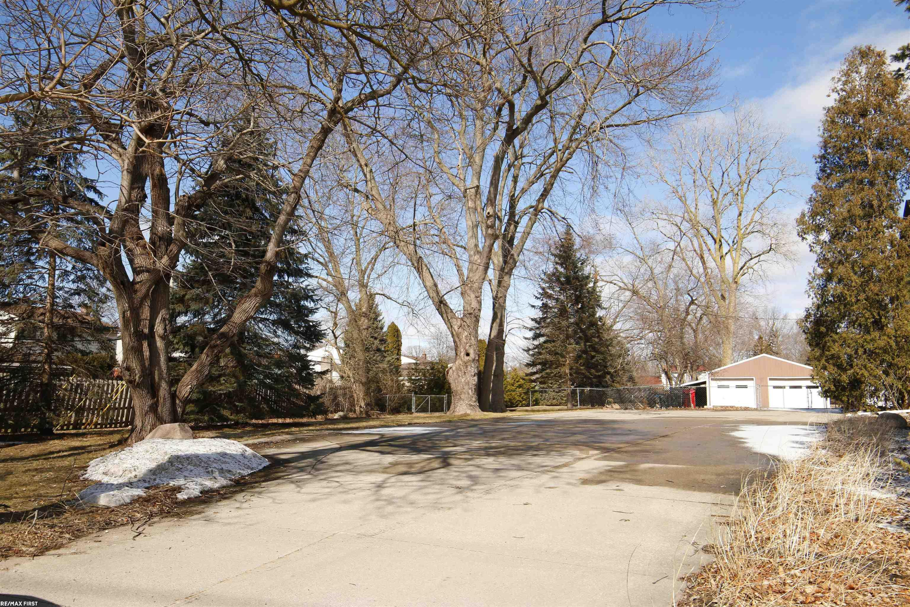 23515 Glenwood Road, Clinton Twp, MI 48035 — Photo 5
