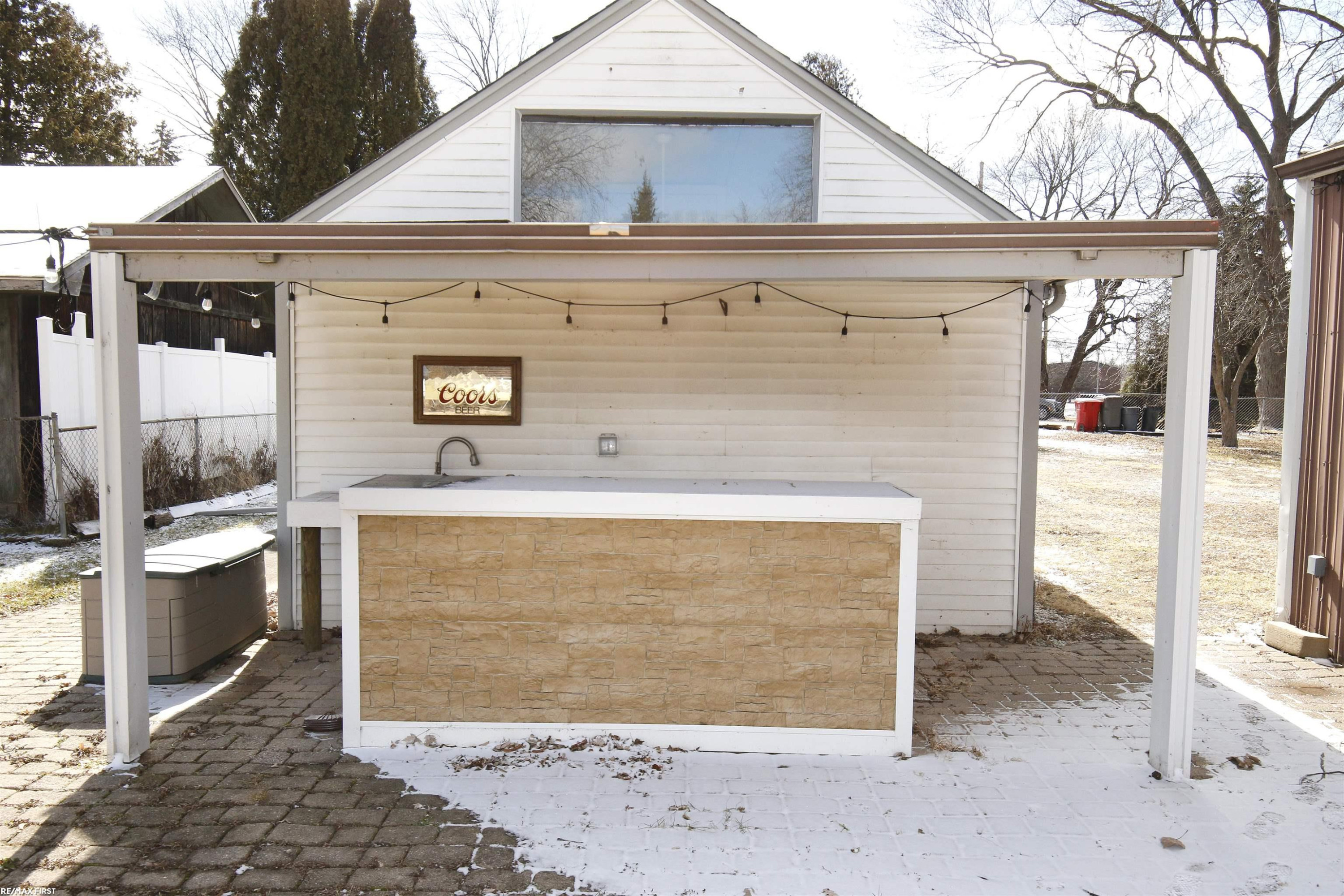 23515 Glenwood Road, Clinton Twp, MI 48035 — Photo 11