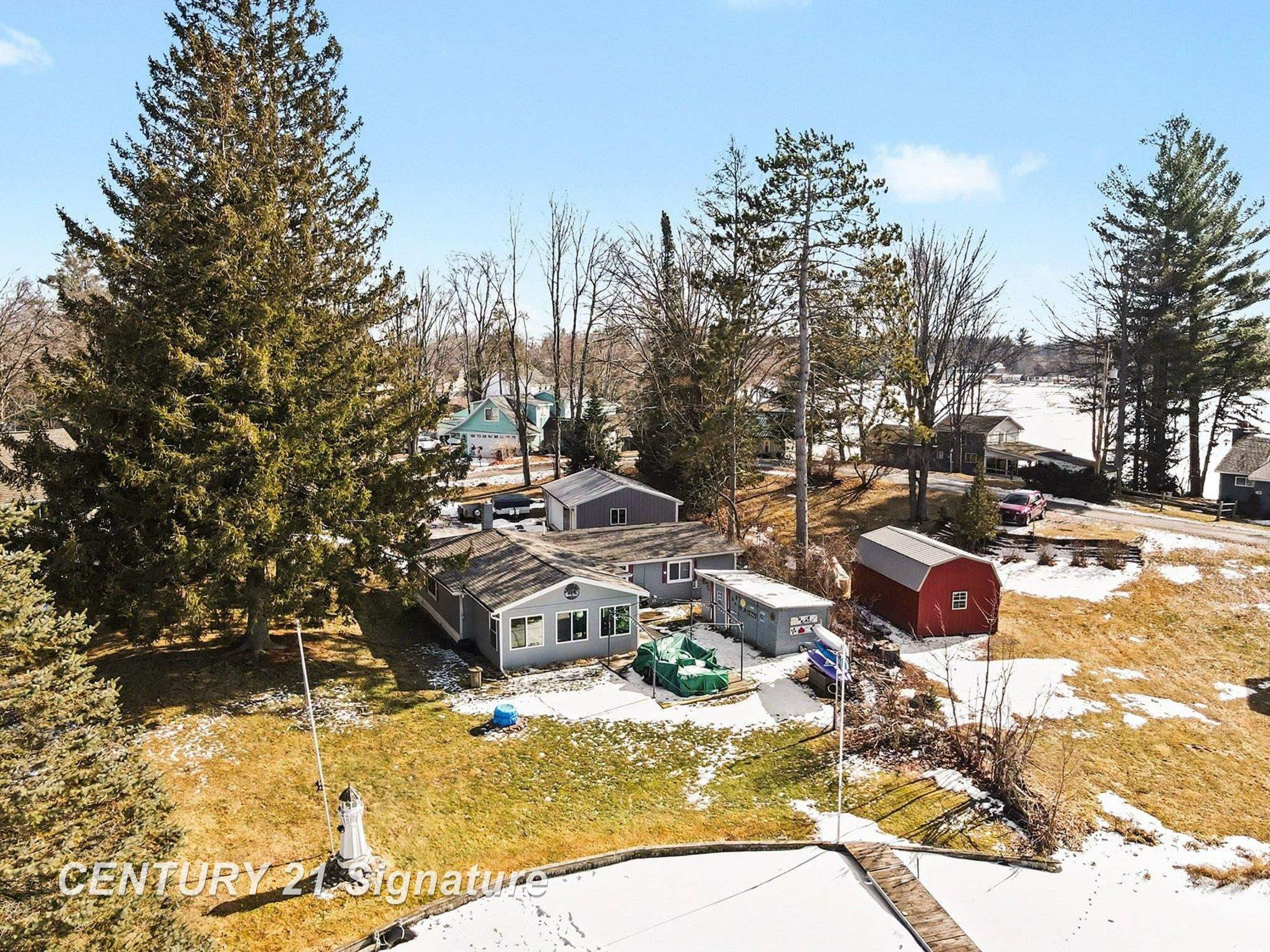 152 Hilda Drive, Farwell, MI 48622 — Photo 2