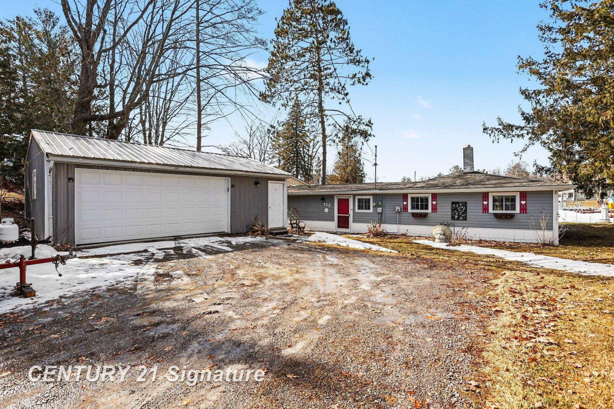 152 Hilda Drive, Farwell, MI 48622 — Photo 3