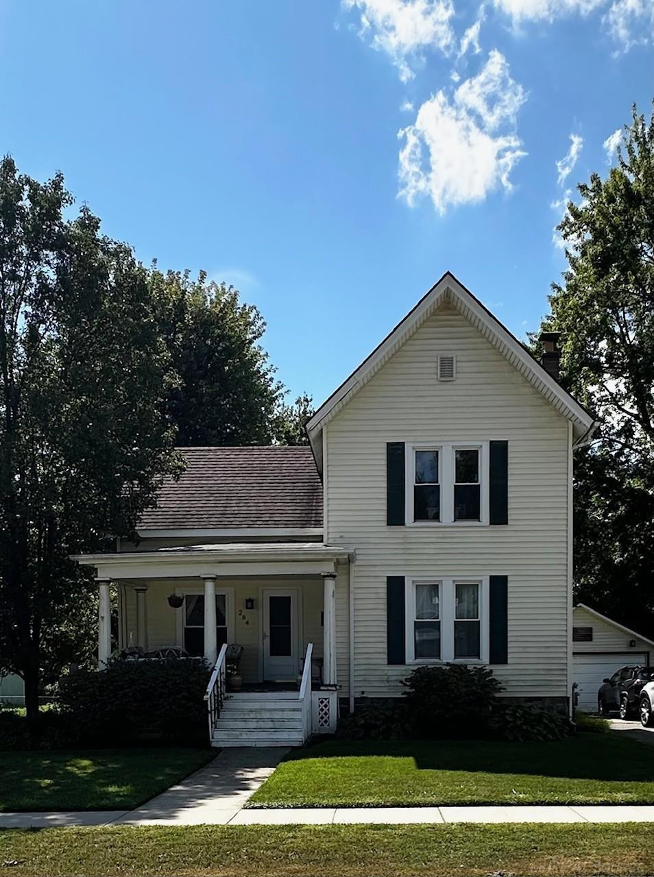 284 E Saint Clair Street, MI 48065 — front exterior
