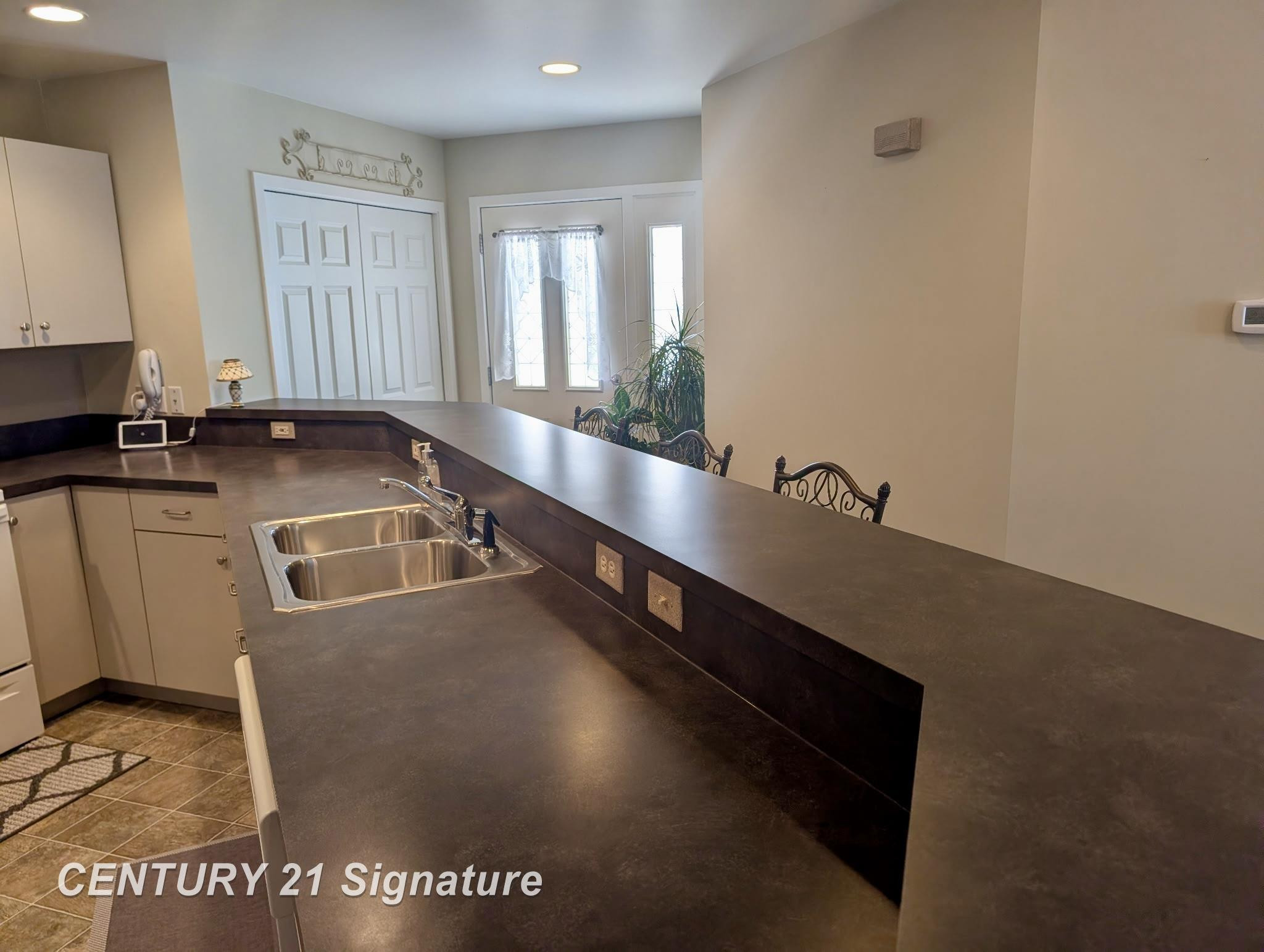9 Sanctuary Way, Freeland, MI 48623 — Photo 13