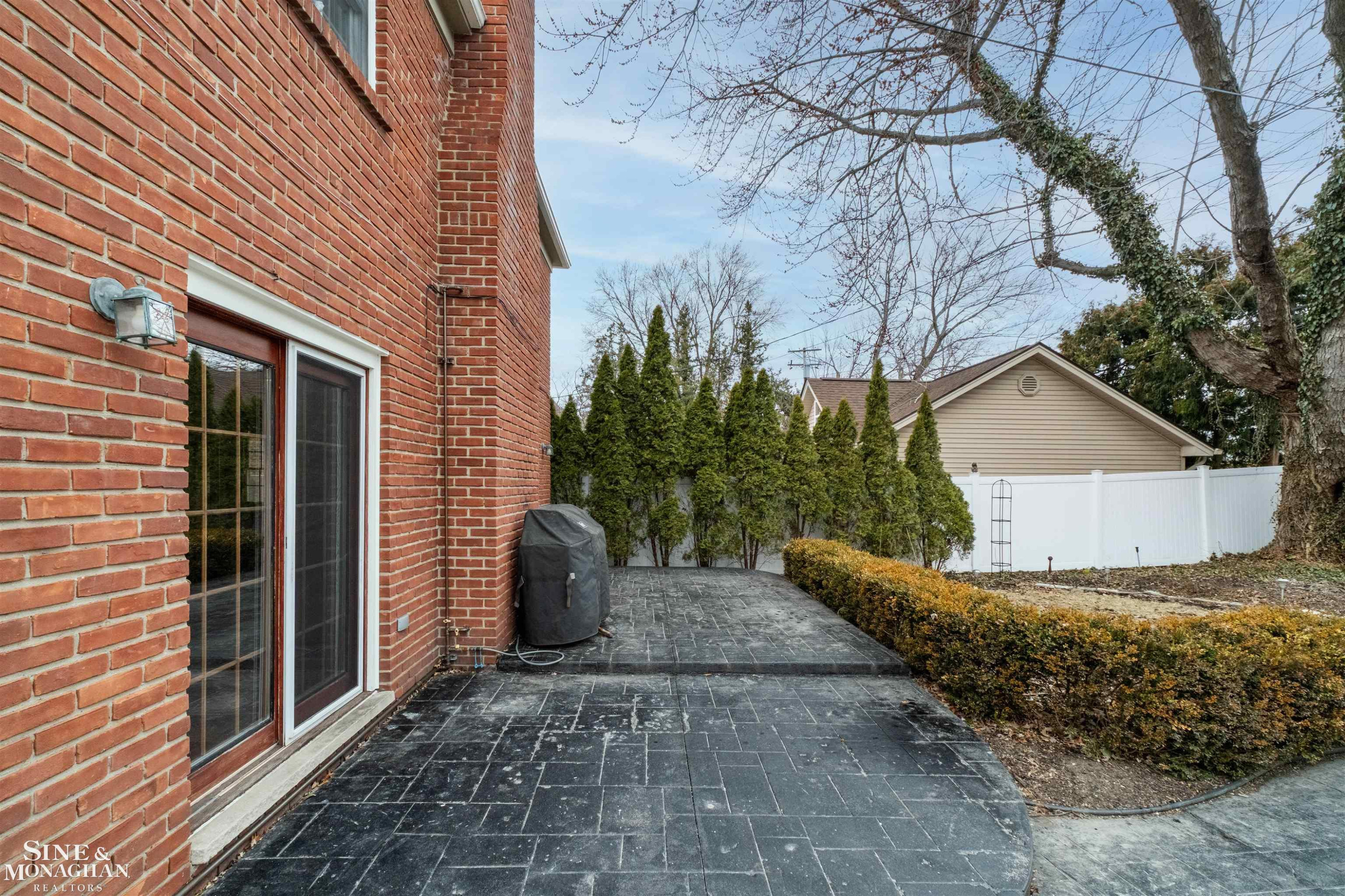 180 Fisher Road, Grosse Pointe Farms, MI 48236 — Photo 53