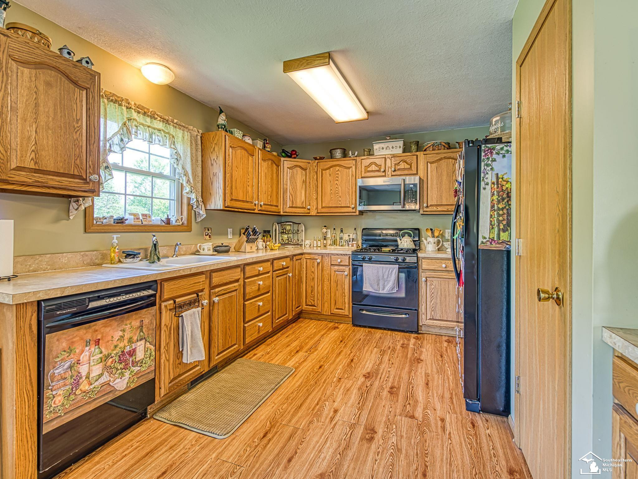 190 Sidney Street, Dundee, MI 48131 — Photo 24