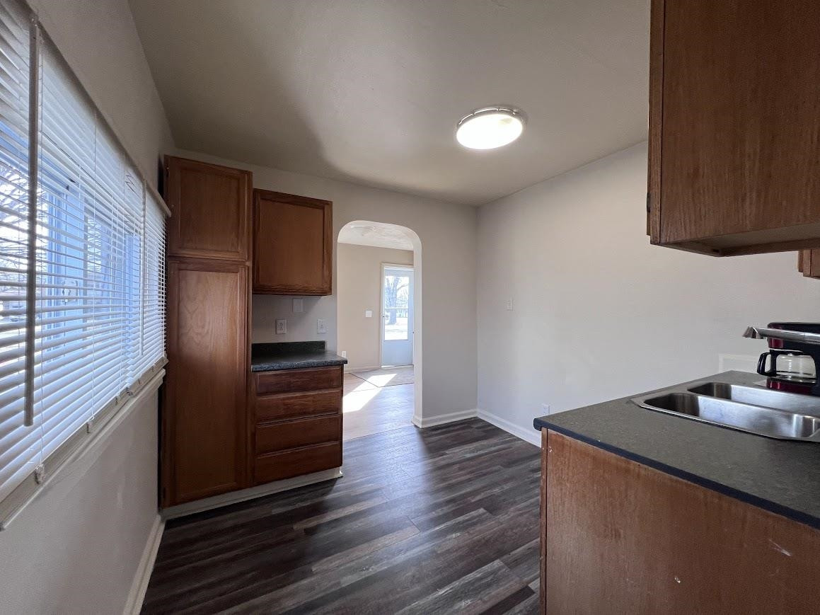 5131 E Carpenter Road, Flint, MI 48506 — Photo 8