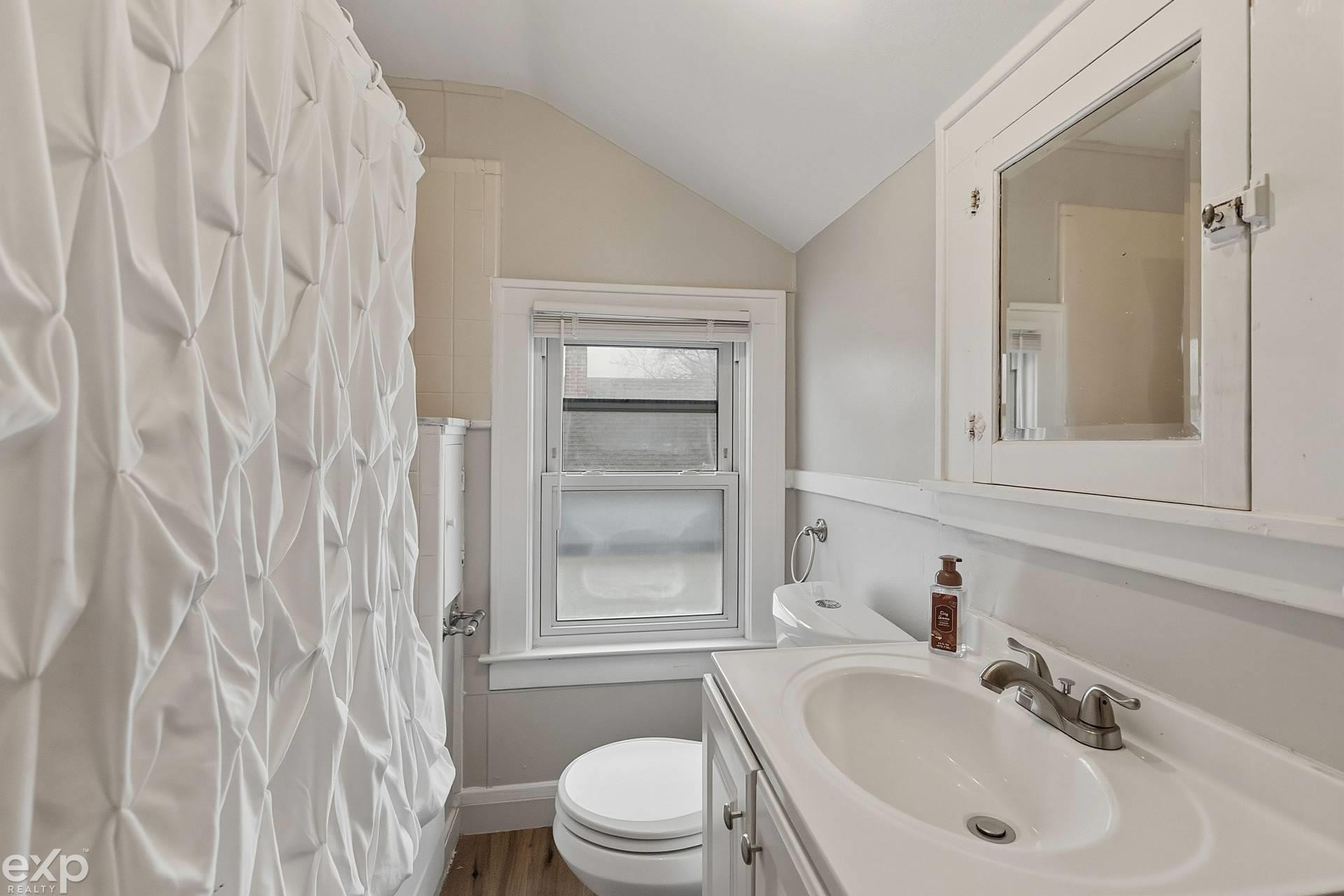 22022 Beechwood Avenue, Eastpointe, MI 48021 — Photo 24