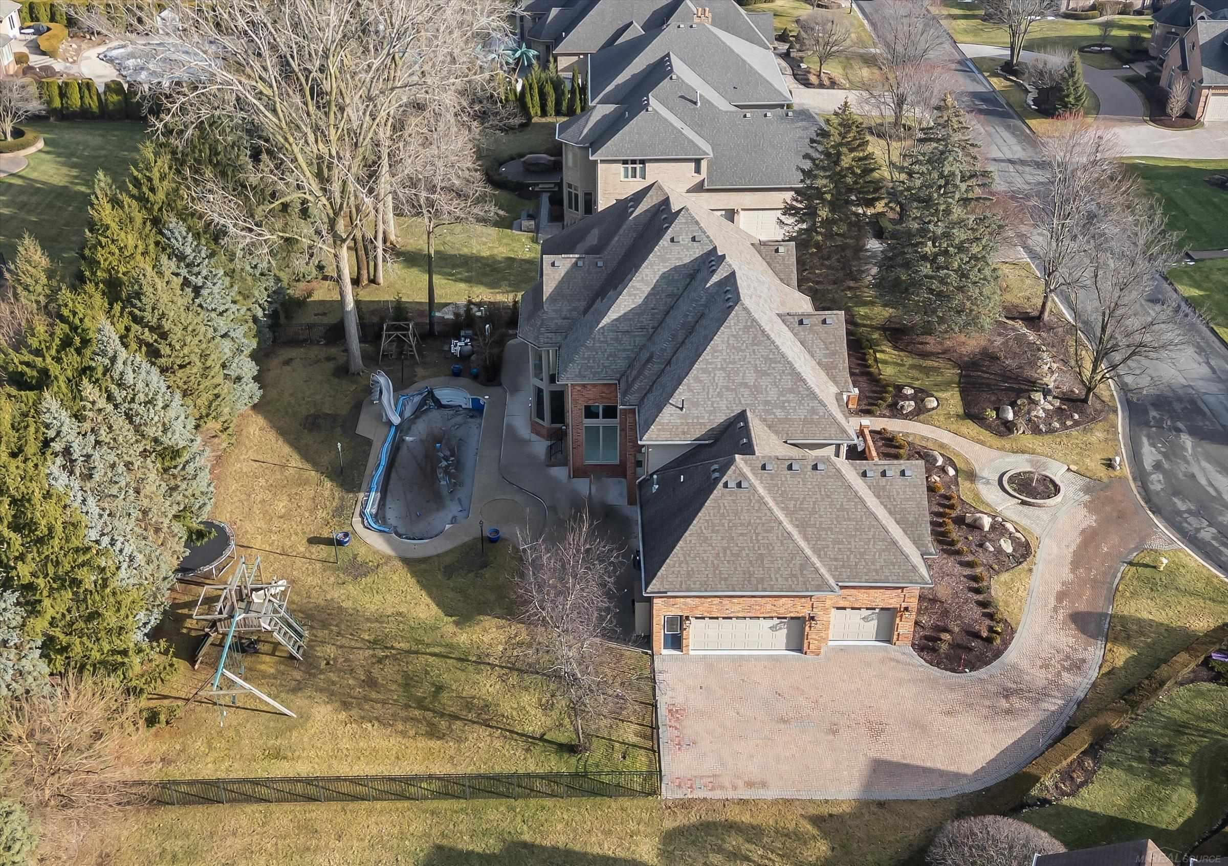 19790 Westchester Drive, Clinton Twp, MI 48038 — Photo 42