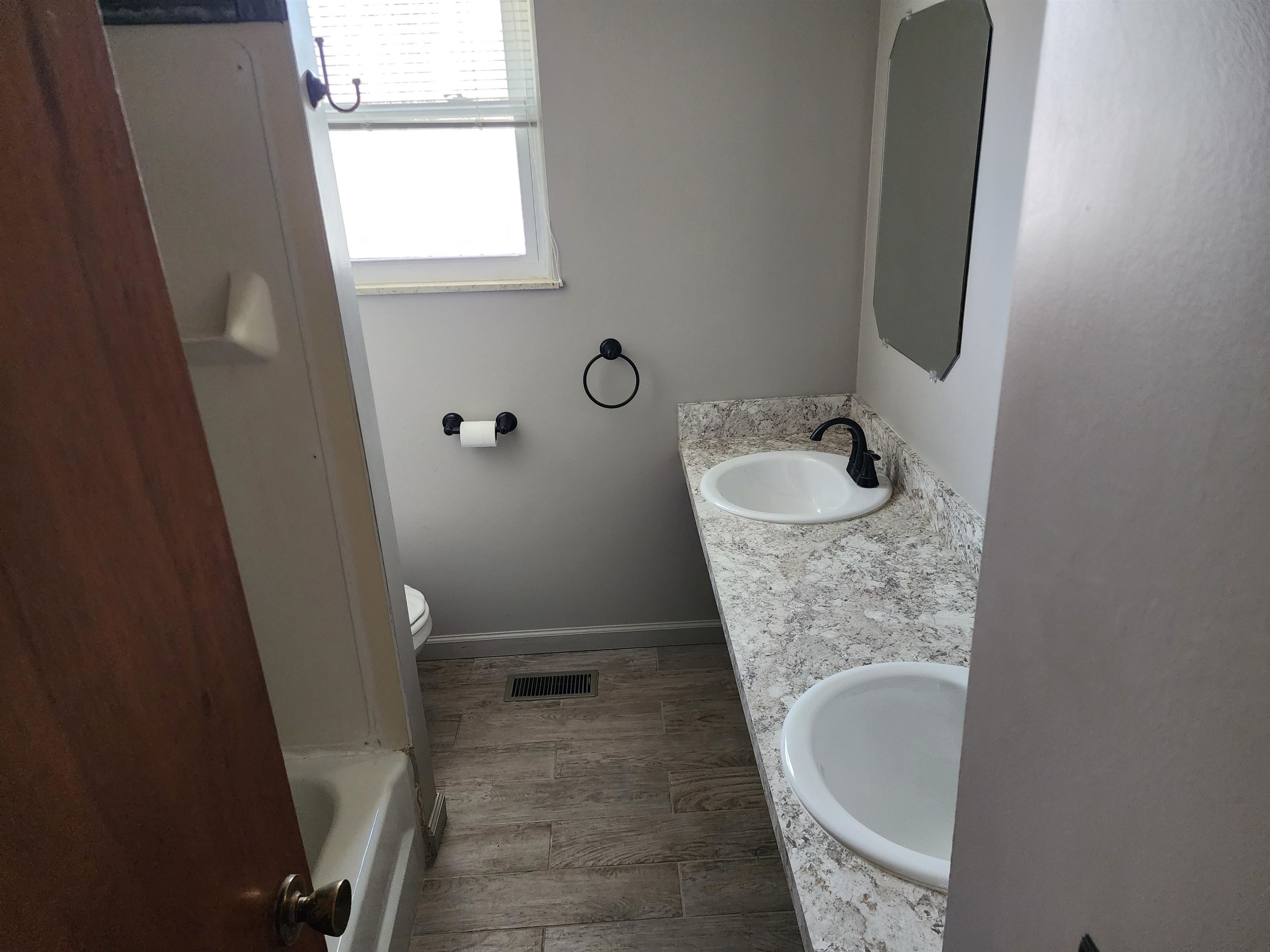 5226 Winshall Street, Swartz Creek, MI 48473 — Photo 14