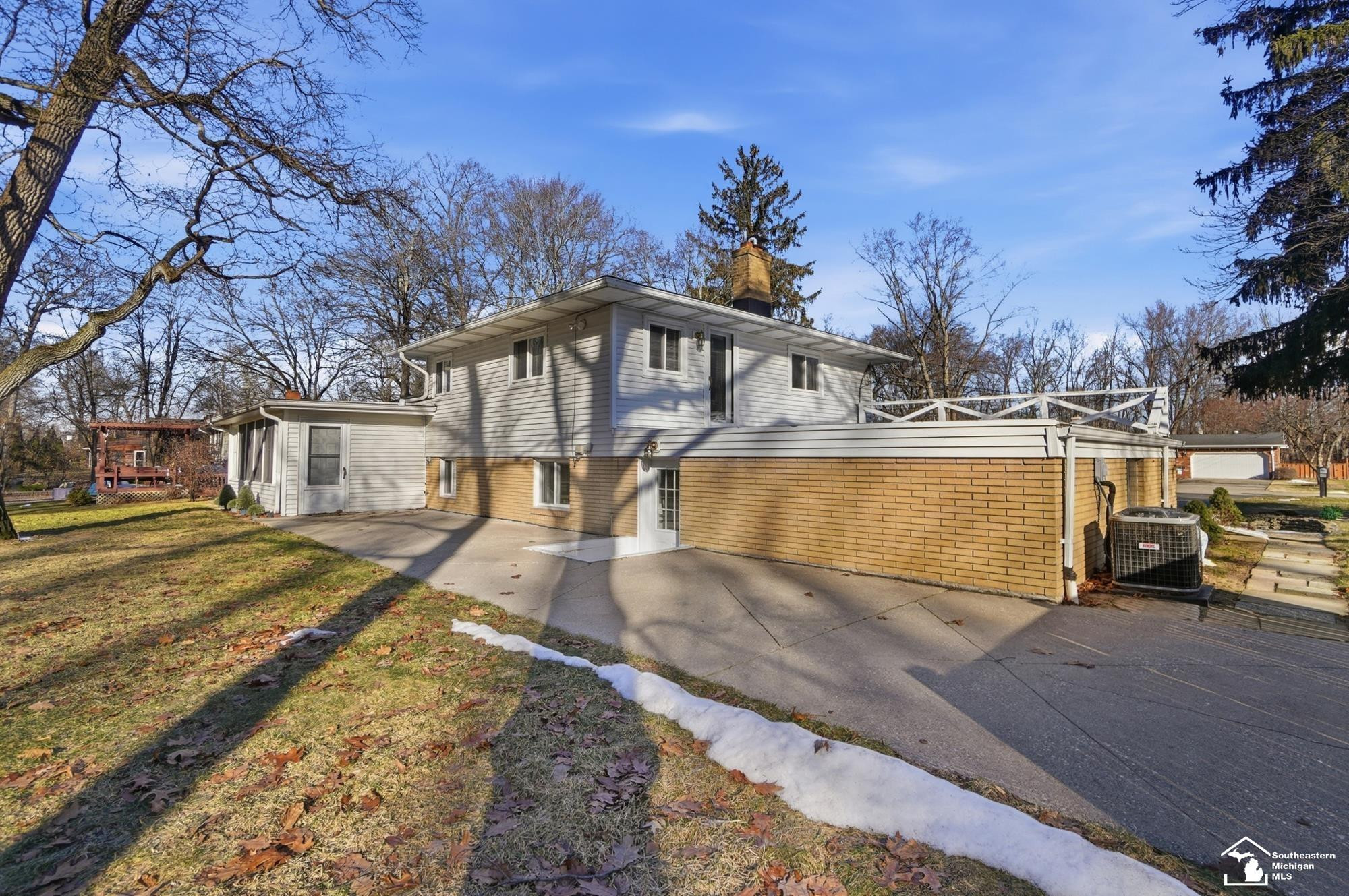 3415 Woodmont Drive, Lambertville, MI 48144 — Photo 44