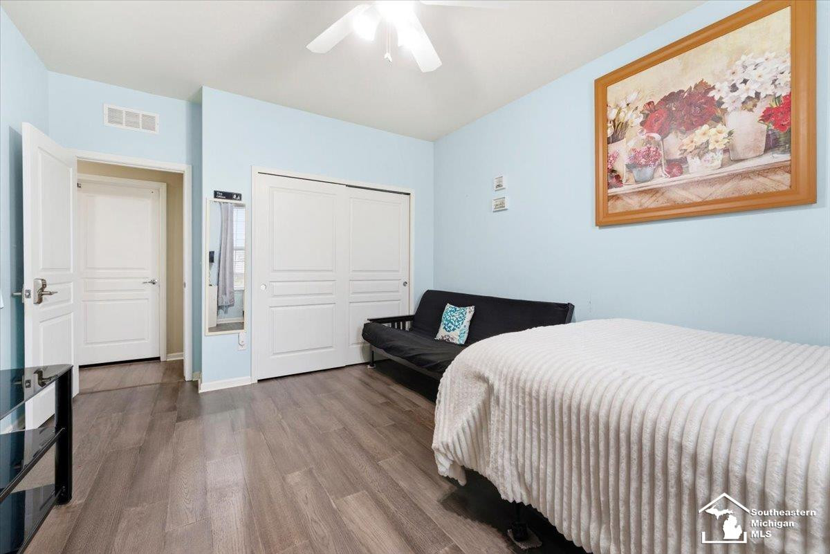 23854 Houghton Lane, Flat Rock, MI 48134 — Photo 31