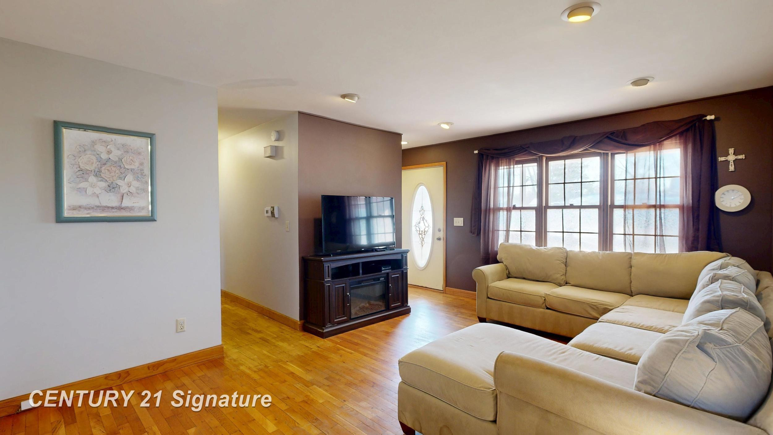 7182 Ronald Drive, Saginaw, MI 48609 — Photo 6