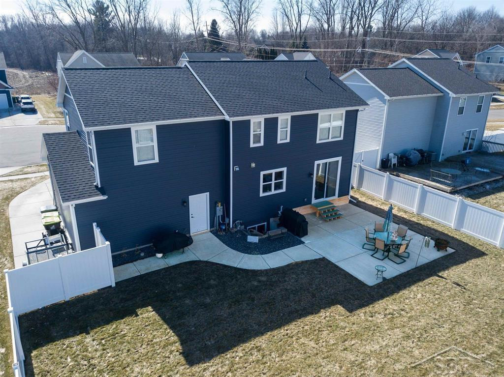 4616 Trotters Pointe Circle, Midland, MI 48642 — Photo 40