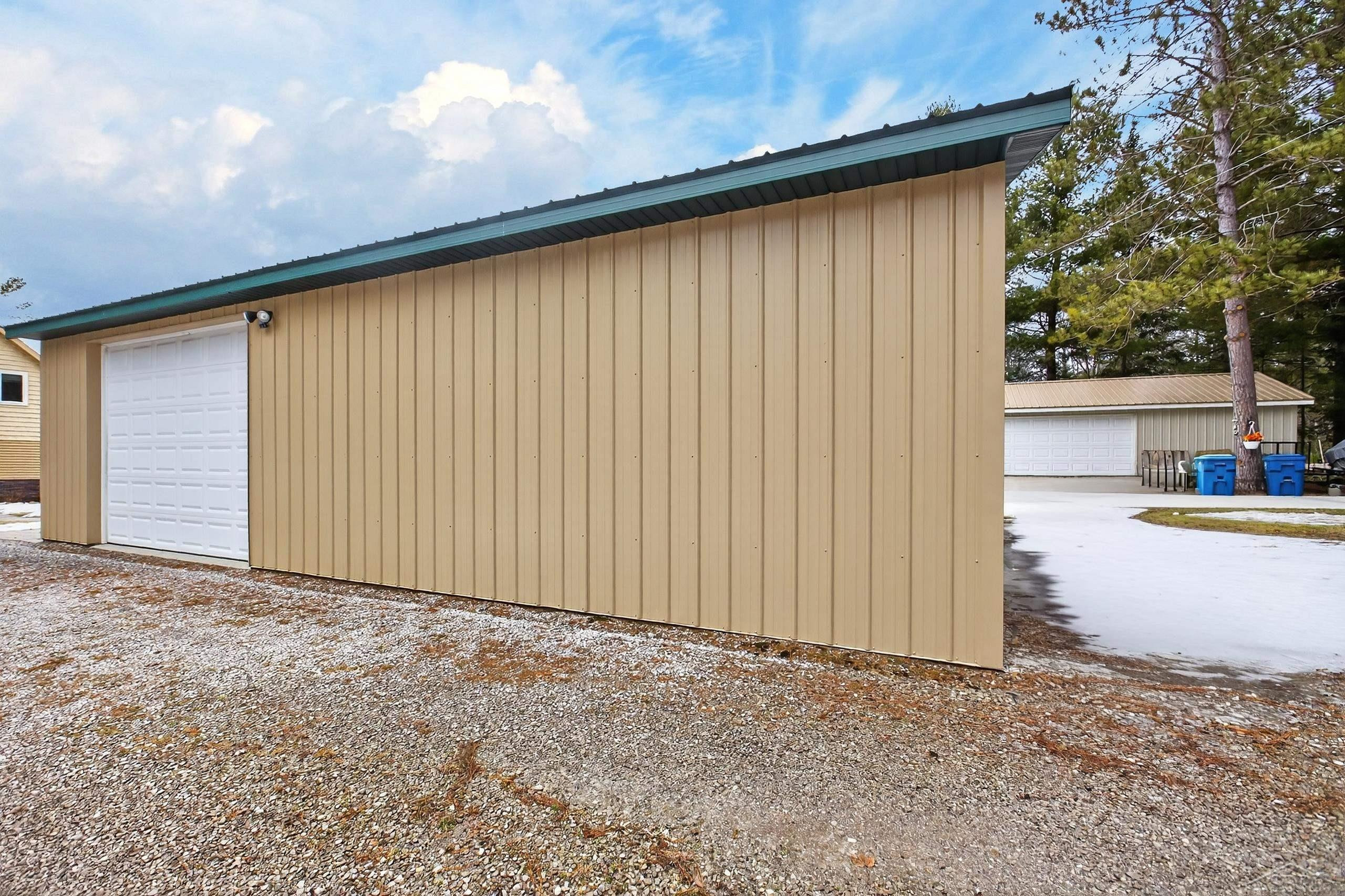 3495 N West Branch Drive, Gladwin, MI 48624 — Photo 46