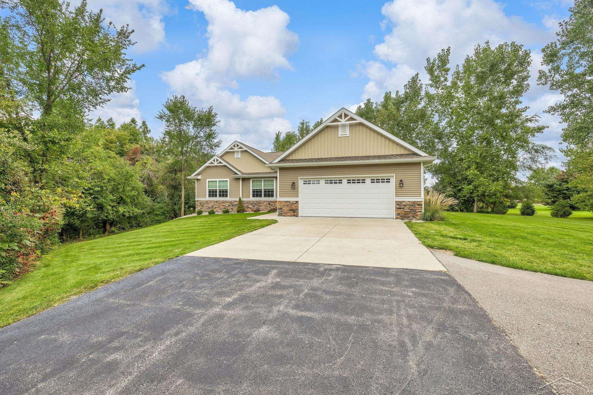 4202 Lone Road, Freeland, MI 48623 — Photo 36