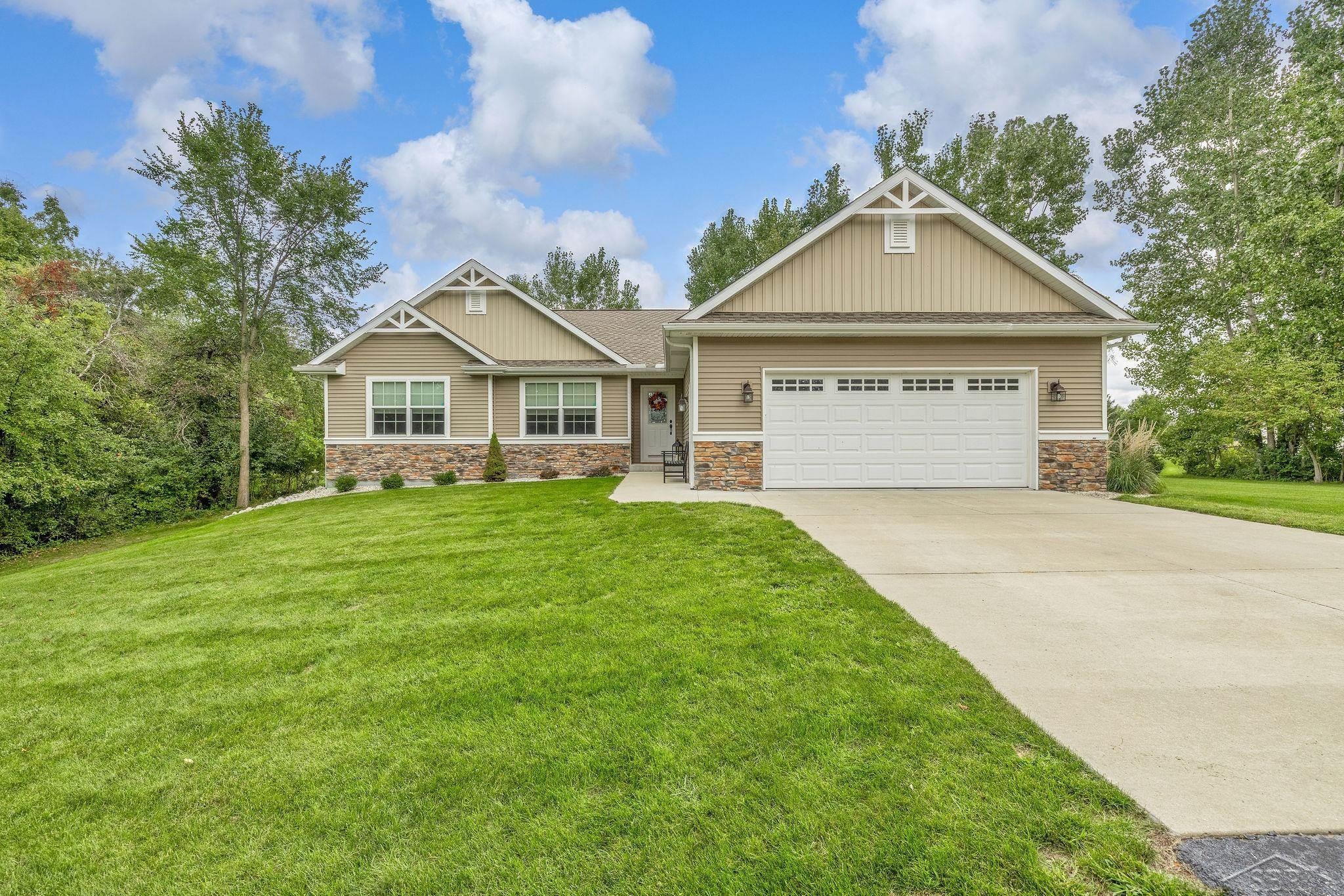 4202 Lone Road, Freeland, MI 48623 — Photo 37