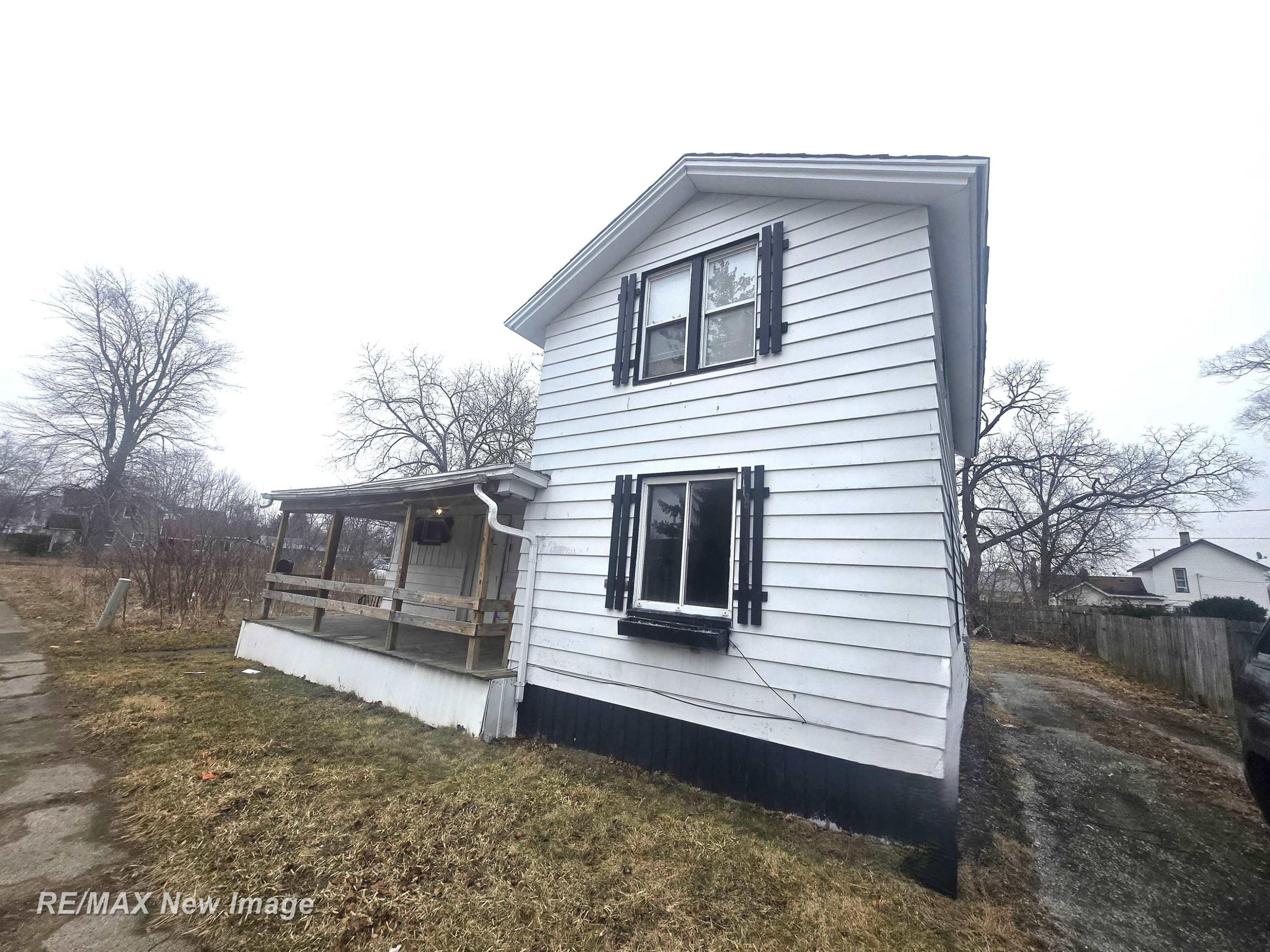 712 S Porter Street, Saginaw, MI 48602 — Photo 2