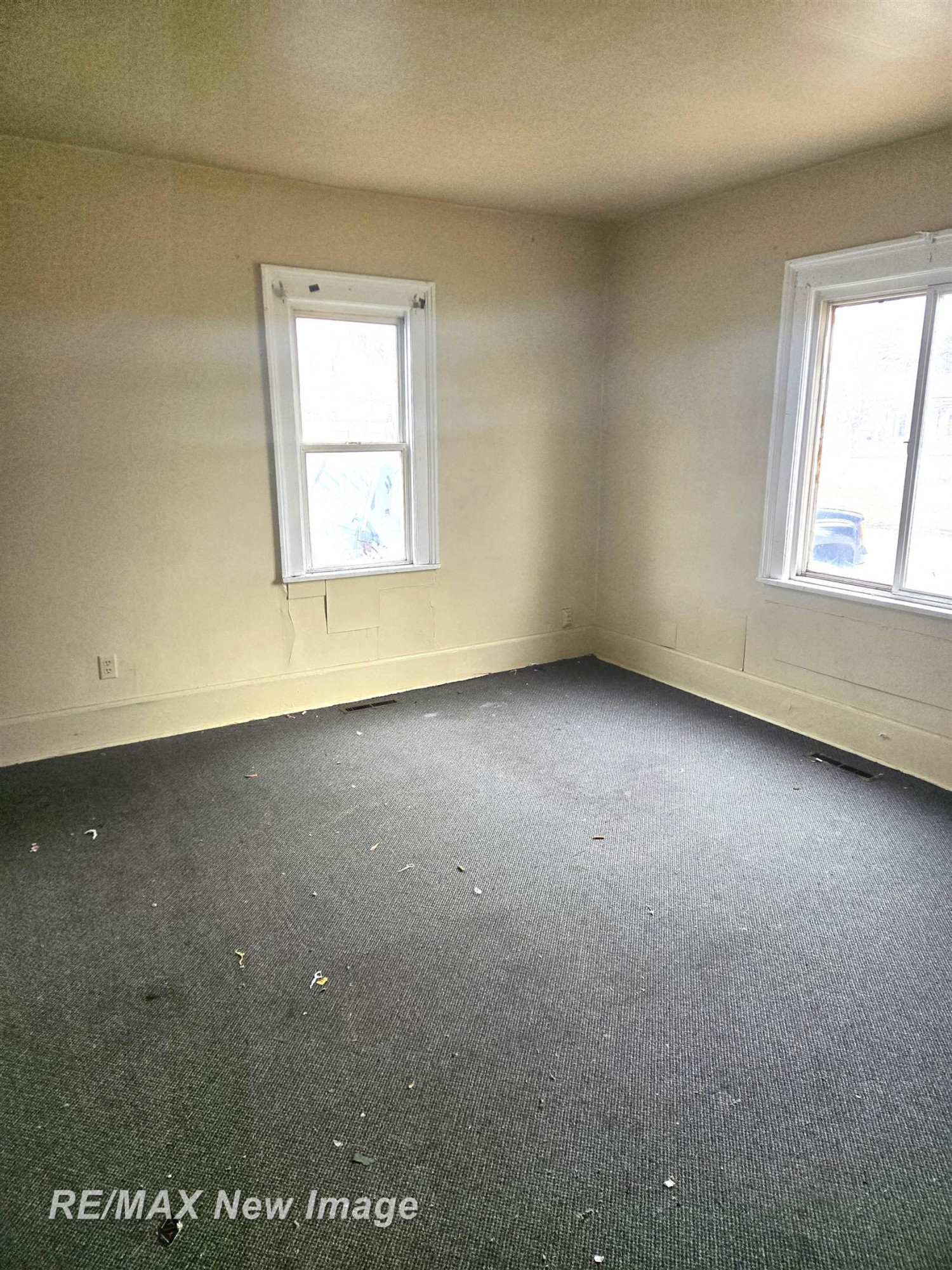 712 S Porter Street, Saginaw, MI 48602 — Photo 8