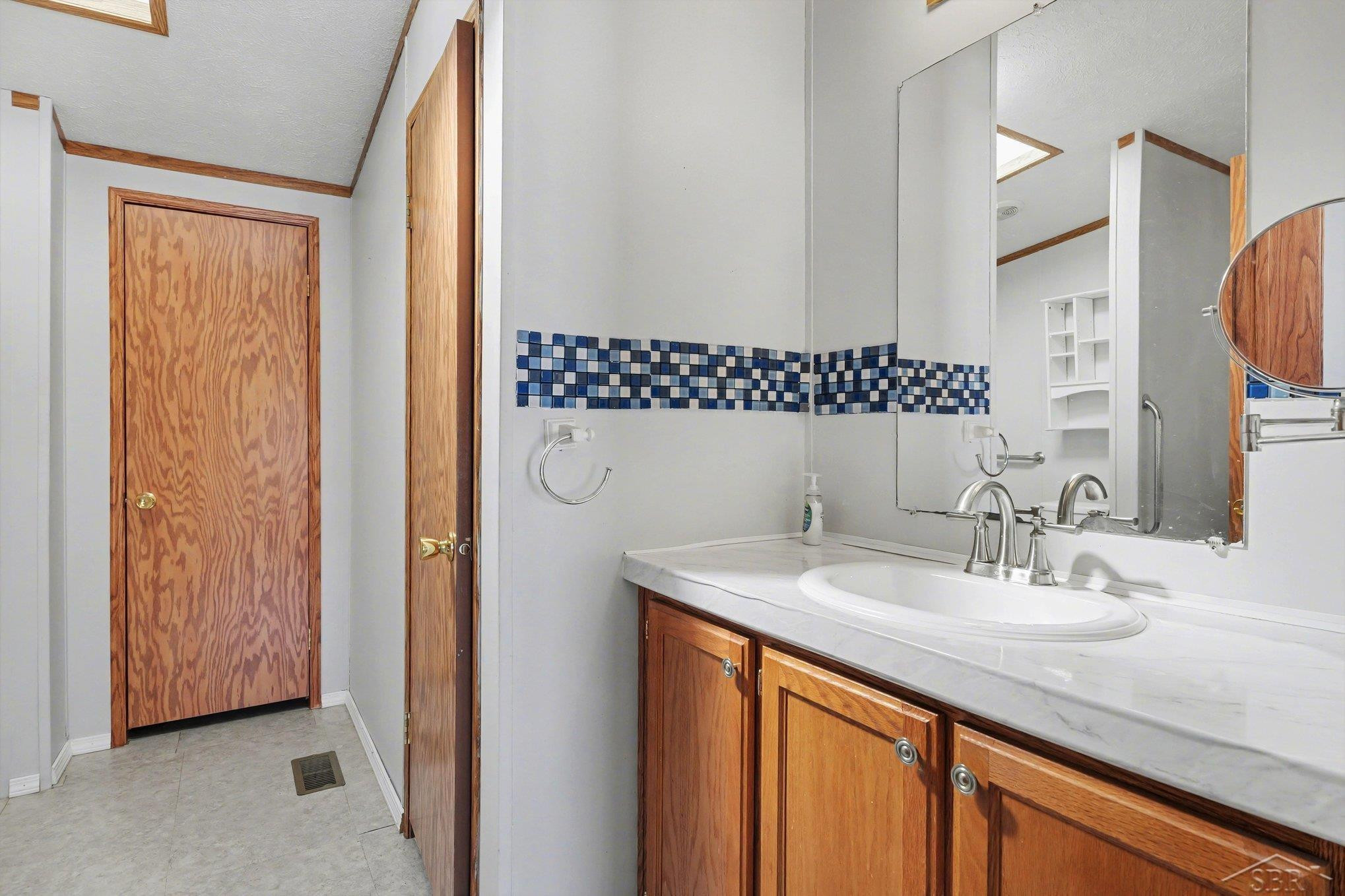 7247 Timber Trail, MI — Photo 12