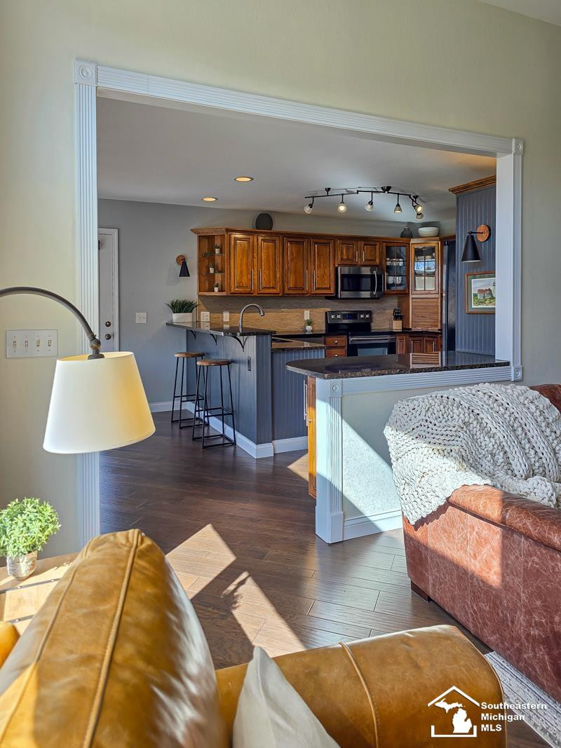 986 Regents Park Drive, Monroe, MI 48161 — Photo 10