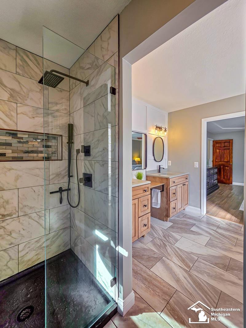 986 Regents Park Drive, Monroe, MI 48161 — Photo 25