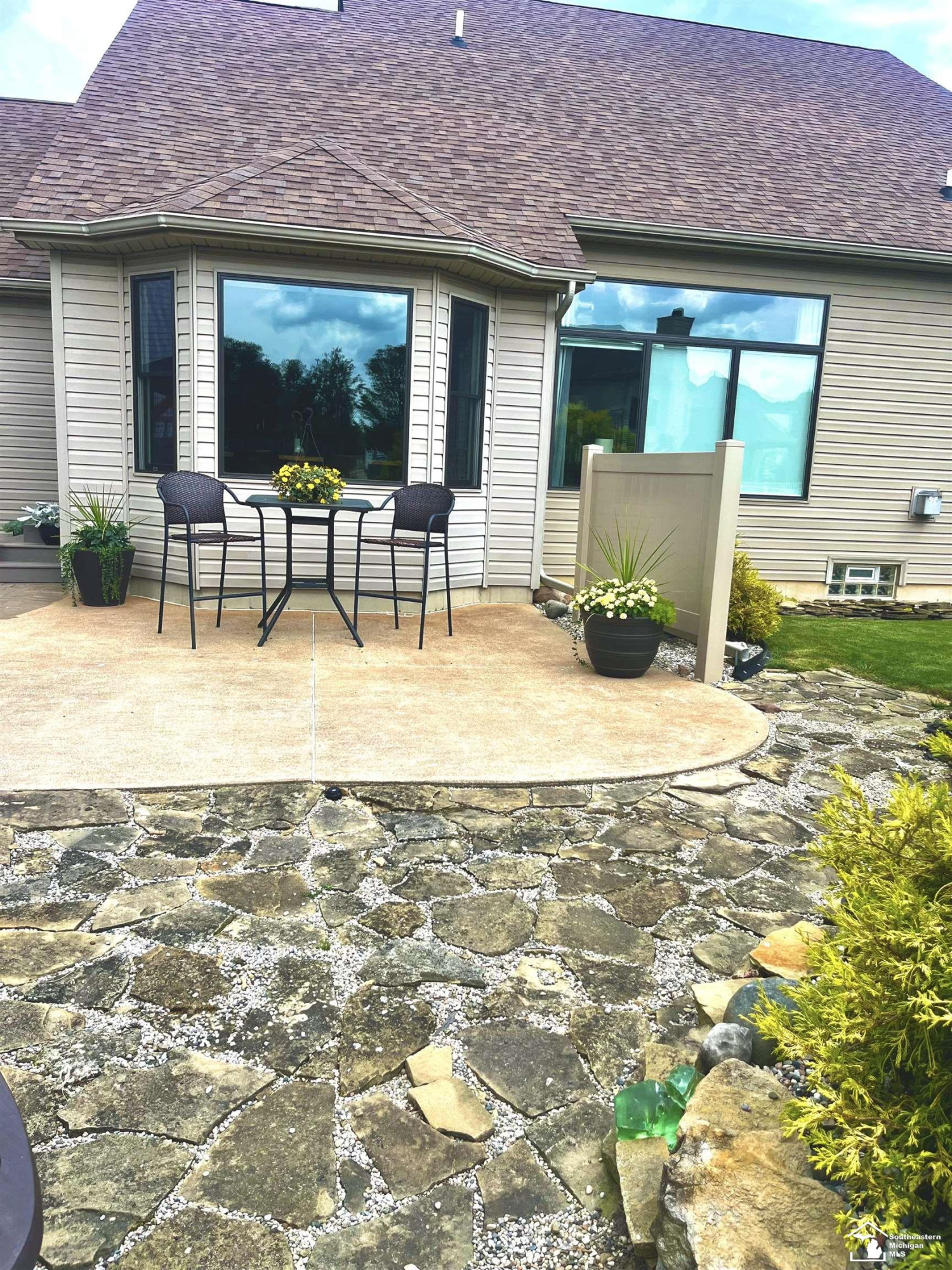 986 Regents Park Drive, Monroe, MI 48161 — Photo 48