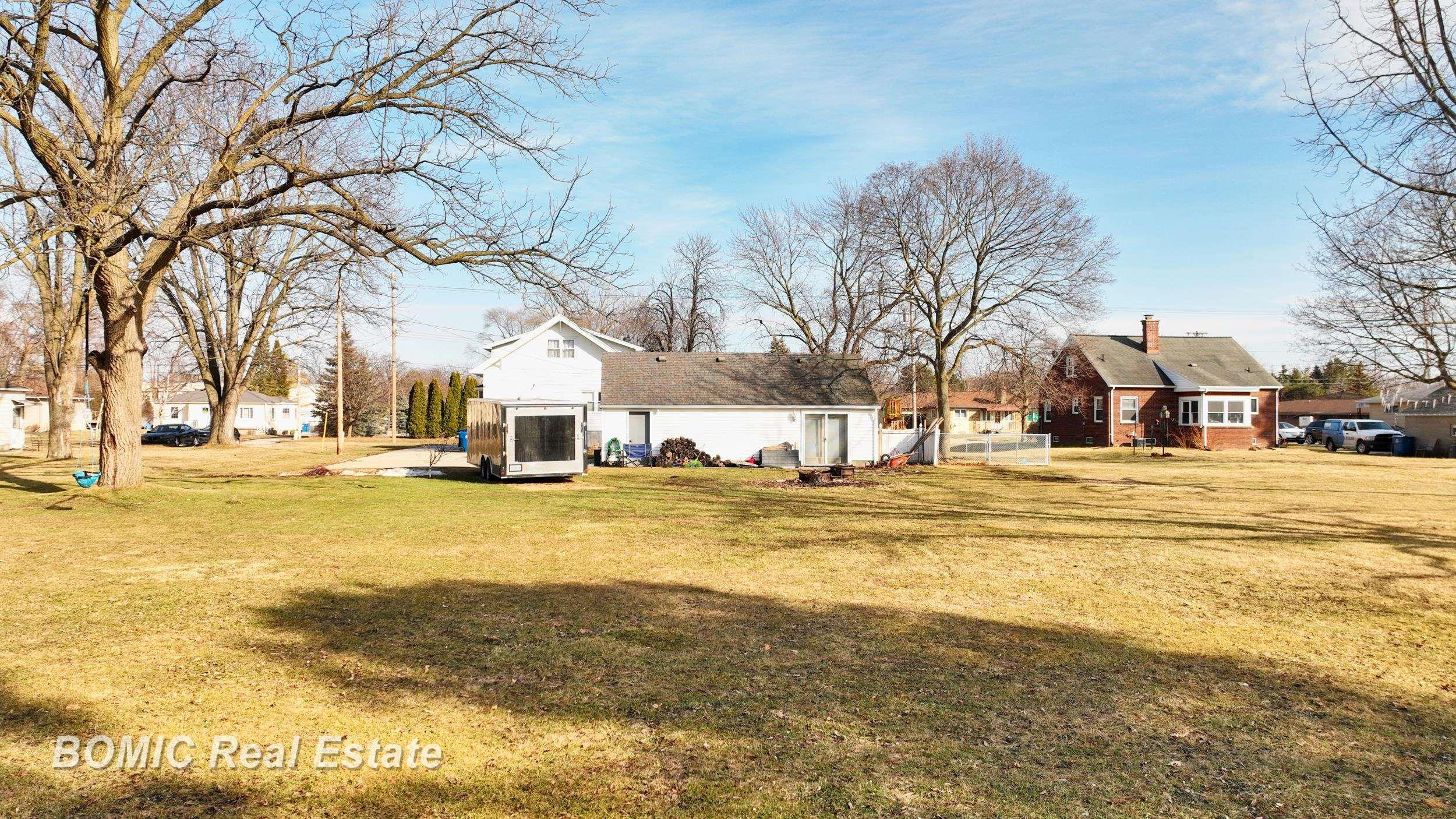 906 Mulholland Street, Bay City, MI 48708 — Photo 11