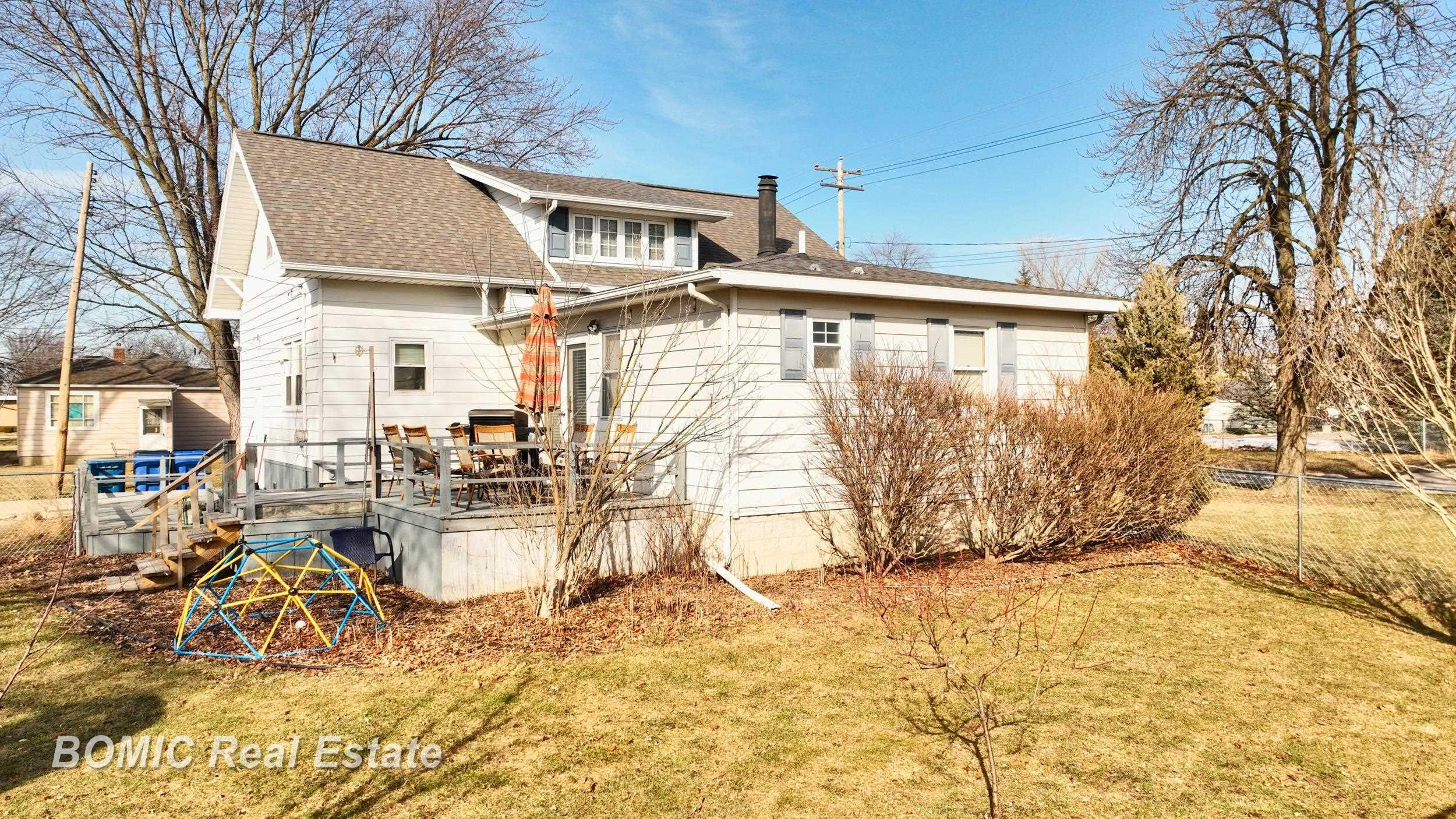 906 Mulholland Street, Bay City, MI 48708 — Photo 15